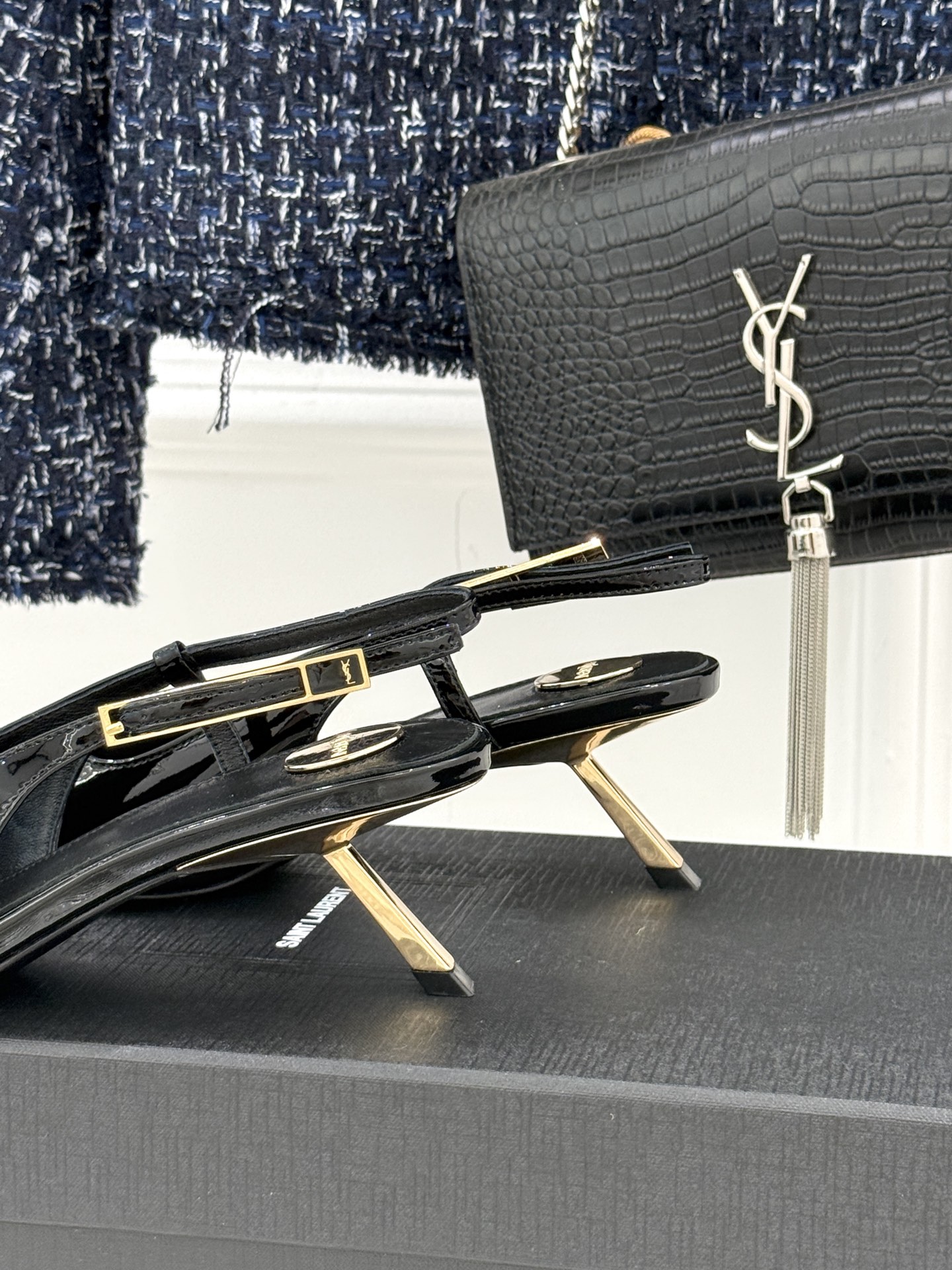 Saint Lauren*YSL圣罗兰26WF新品性感尖头高跟凉鞋简直是为想在夏日slay全场的姐妹而生