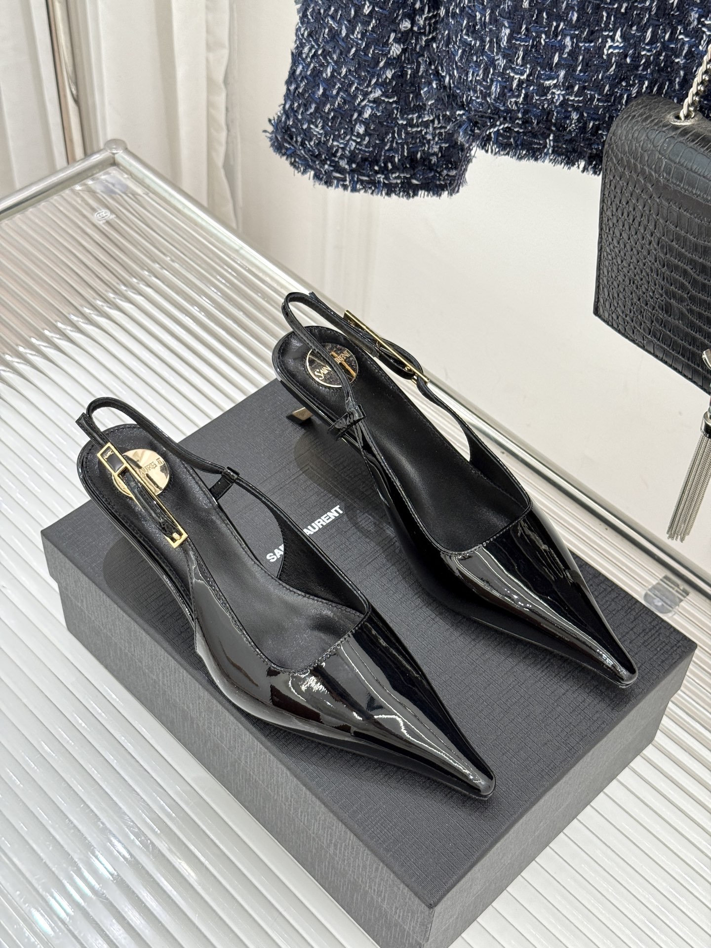 Saint Lauren*YSL圣罗兰26WF新品性感尖头高跟凉鞋简直是为想在夏日slay全场的姐妹而生