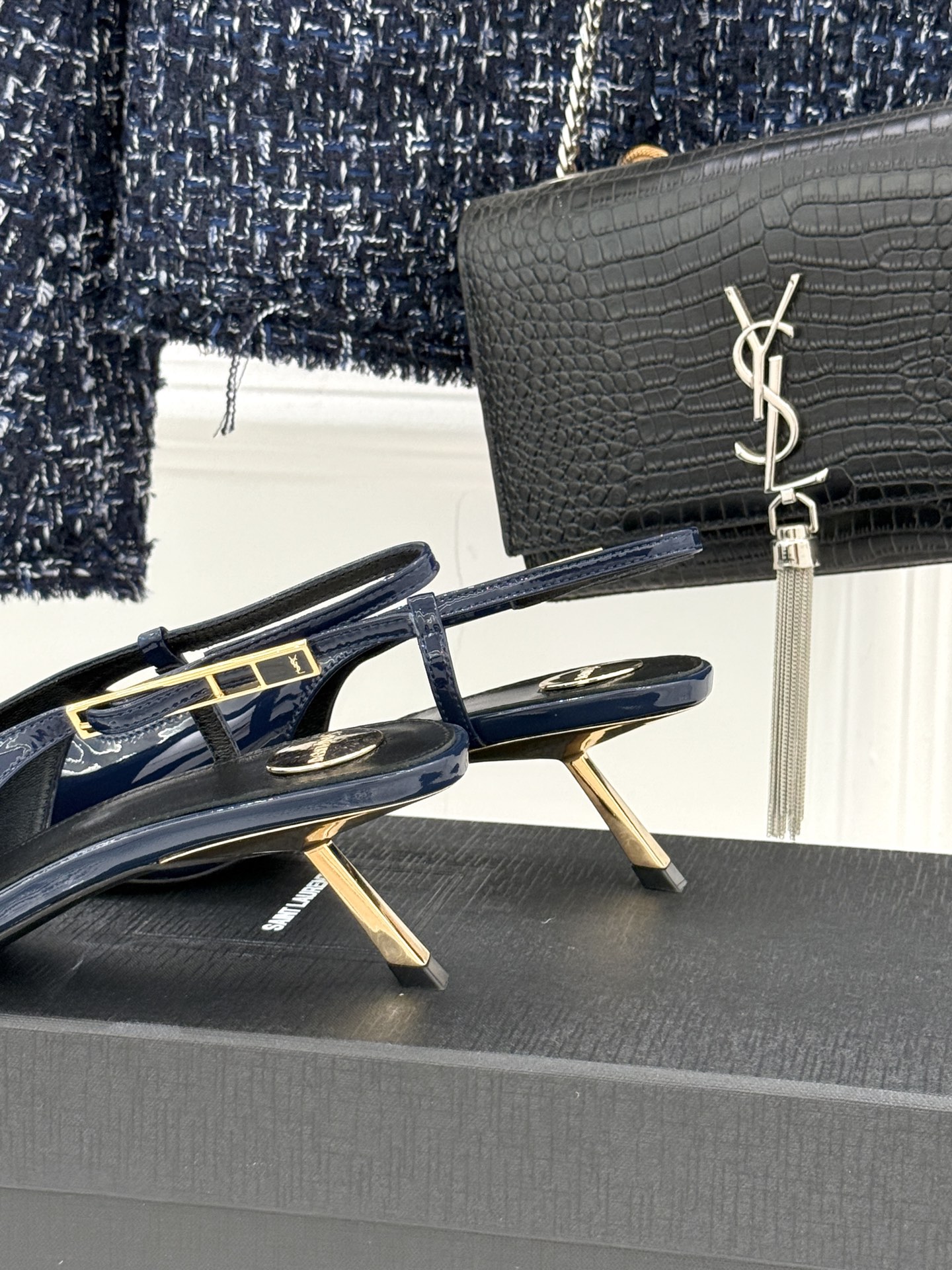 Saint Lauren*YSL圣罗兰26WF新品性感尖头高跟凉鞋简直是为想在夏日slay全场的姐妹而生