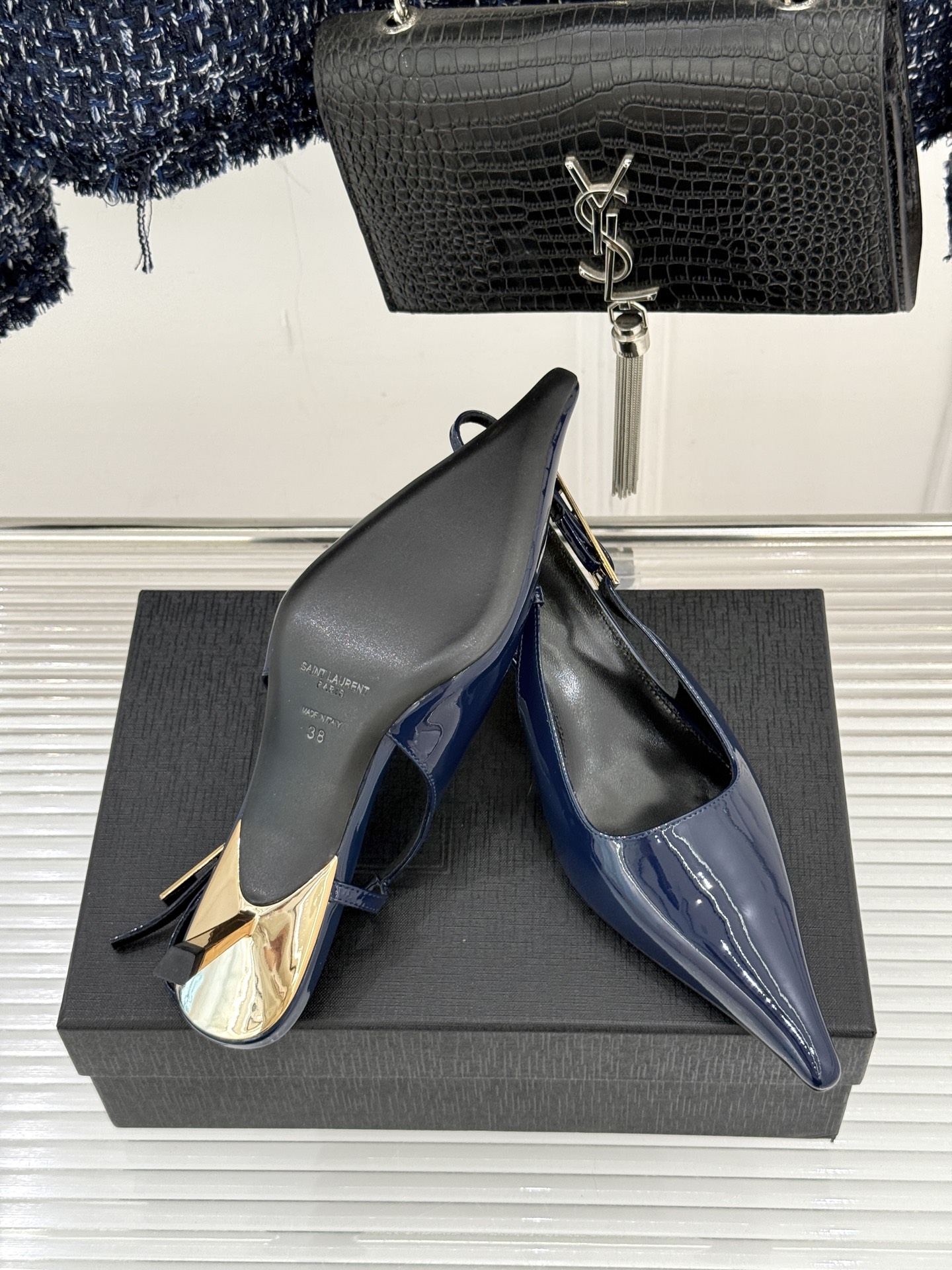 Saint Lauren*YSL圣罗兰26WF新品性感尖头高跟凉鞋简直是为想在夏日slay全场的姐妹而生