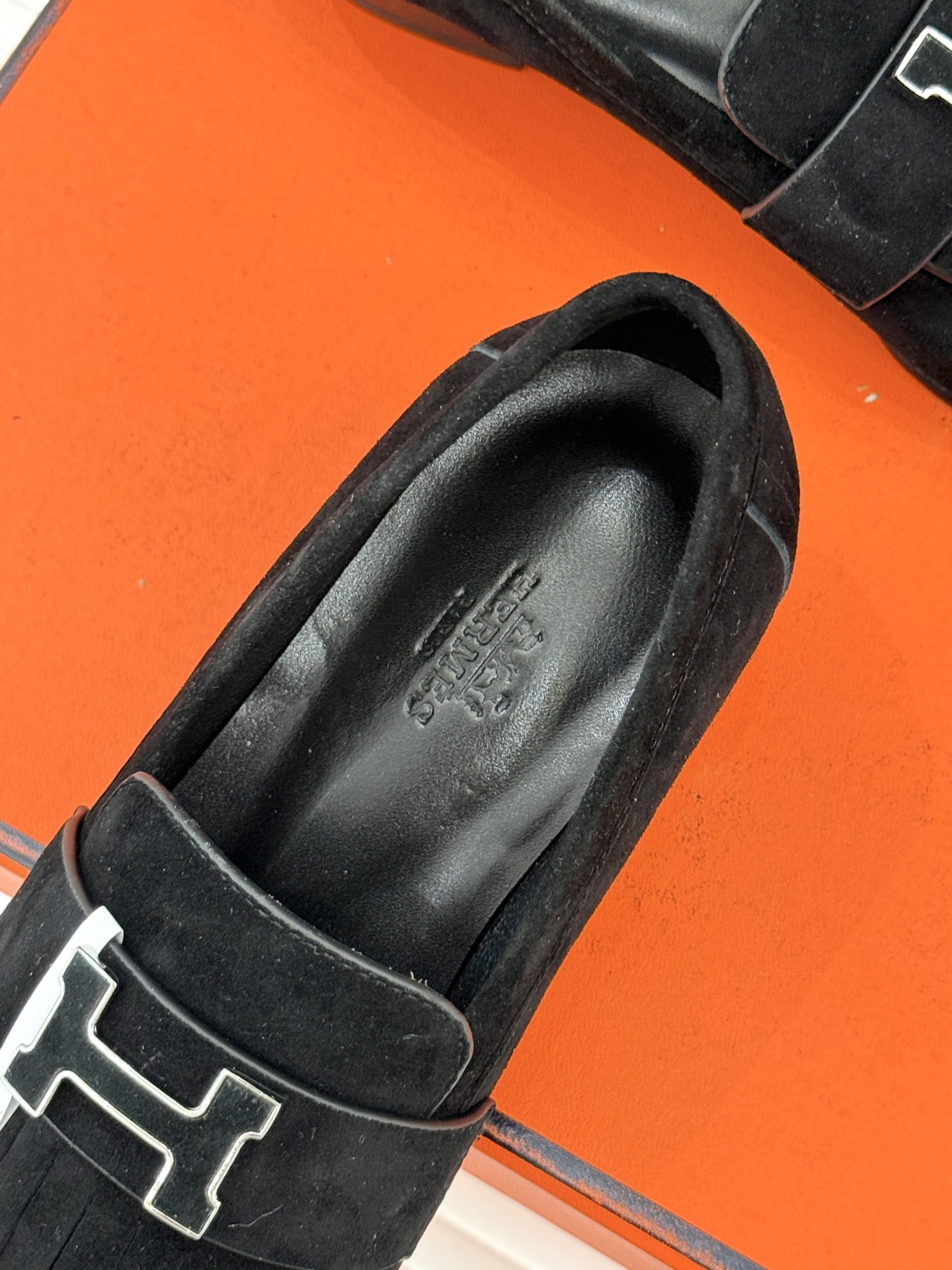 （配原版飞机盒）Hermès/爱马仕经典流苏Kelly扣乐福鞋 超级百搭款 鞋型很秀气 修脚型耐看又精致