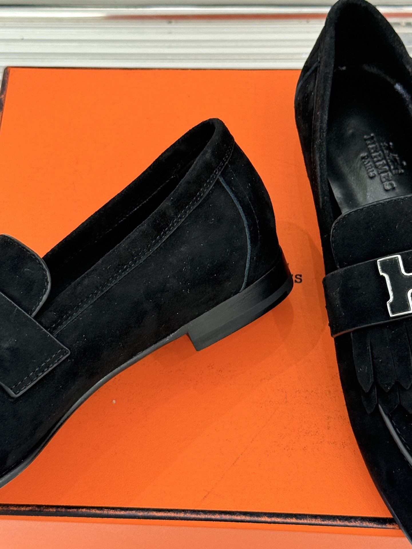 （配原版飞机盒）Hermès/爱马仕经典流苏Kelly扣乐福鞋 超级百搭款 鞋型很秀气 修脚型耐看又精致