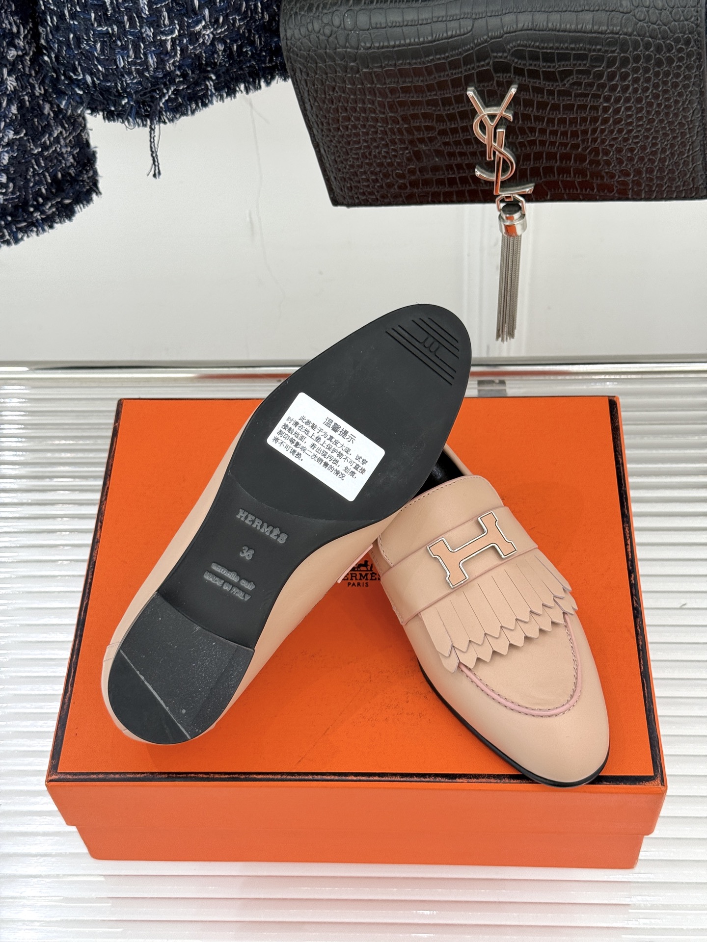 （配原版飞机盒）Hermès/爱马仕经典流苏Kelly扣乐福鞋 超级百搭款 鞋型很秀气 修脚型耐看又精致