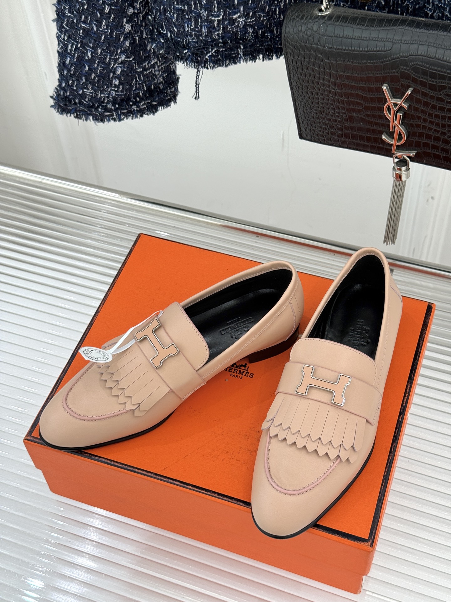 （配原版飞机盒）Hermès/爱马仕经典流苏Kelly扣乐福鞋 超级百搭款 鞋型很秀气 修脚型耐看又精致