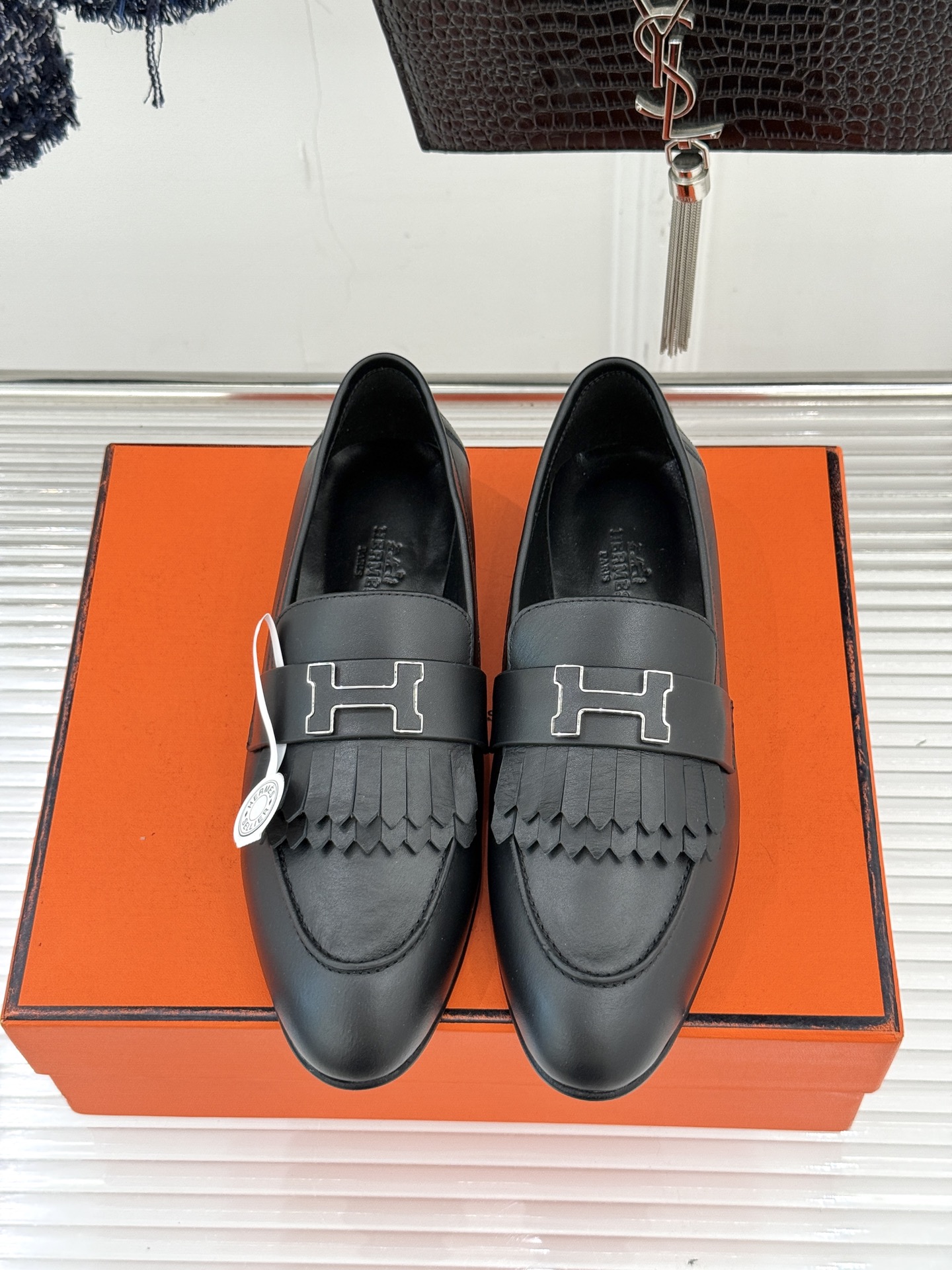 （配原版飞机盒）Hermès/爱马仕经典流苏Kelly扣乐福鞋 超级百搭款 鞋型很秀气 修脚型耐看又精致