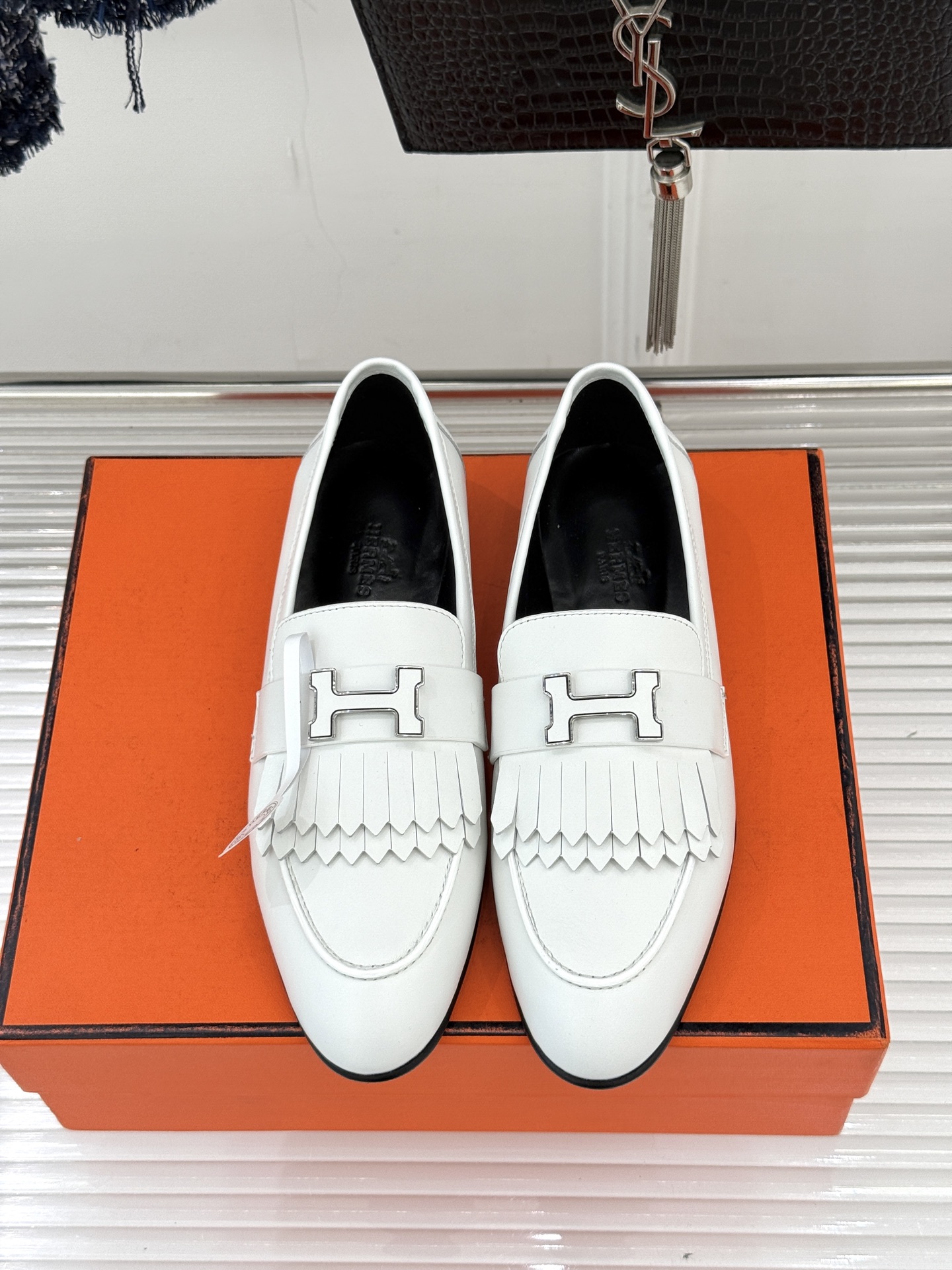 （配原版飞机盒）Hermès/爱马仕经典流苏Kelly扣乐福鞋 超级百搭款 鞋型很秀气 修脚型耐看又精致