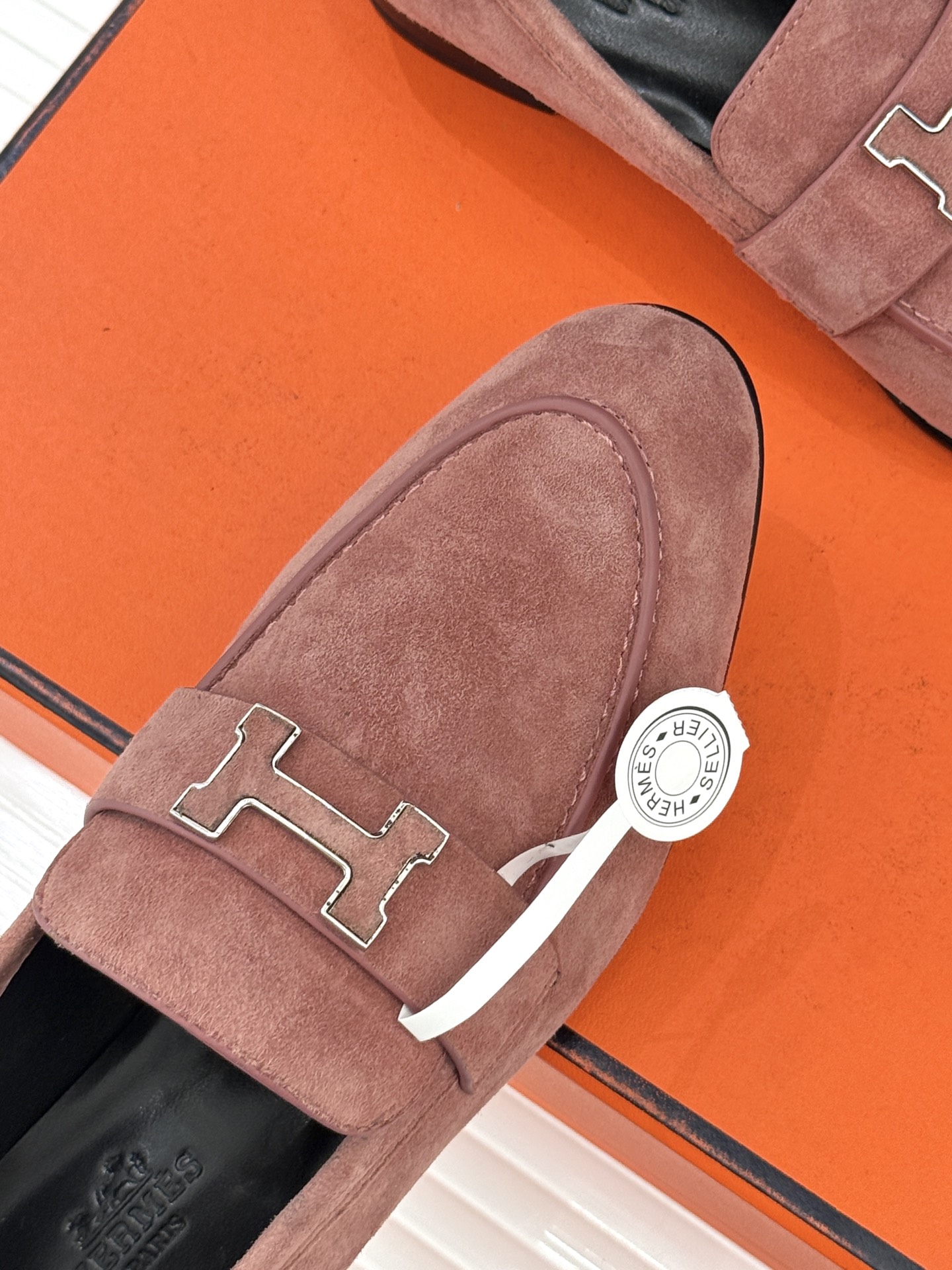 （配原版飞机盒）Hermès/爱马仕经典H扣乐福鞋 超级百搭款 鞋型很秀气 修脚型耐看又精致 气质女人的