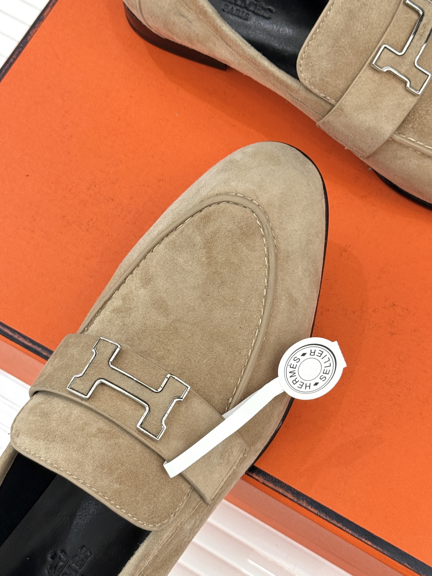 （配原版飞机盒）Hermès/爱马仕经典H扣乐福鞋 超级百搭款 鞋型很秀气 修脚型耐看又精致 气质女人的