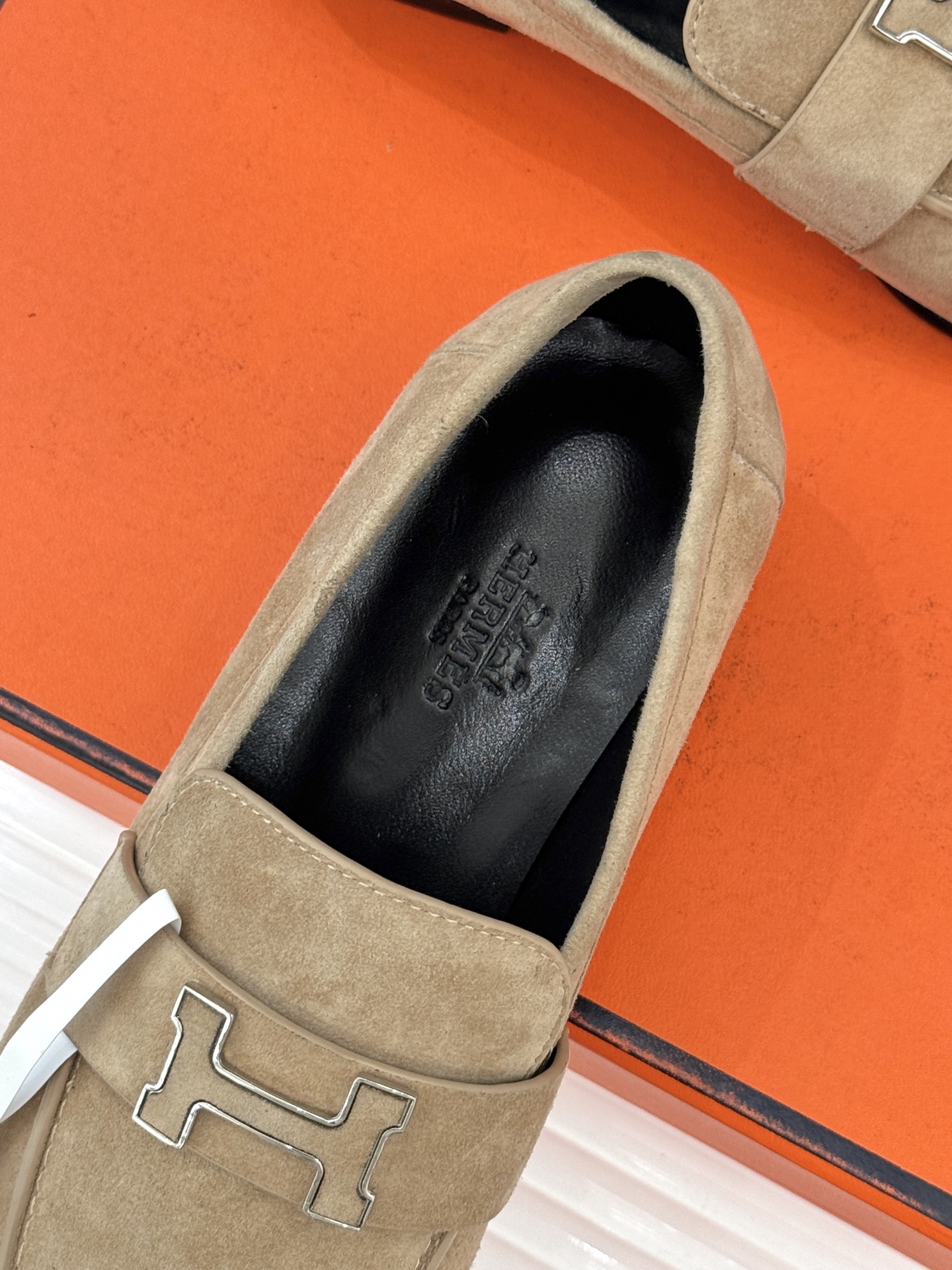 （配原版飞机盒）Hermès/爱马仕经典H扣乐福鞋 超级百搭款 鞋型很秀气 修脚型耐看又精致 气质女人的