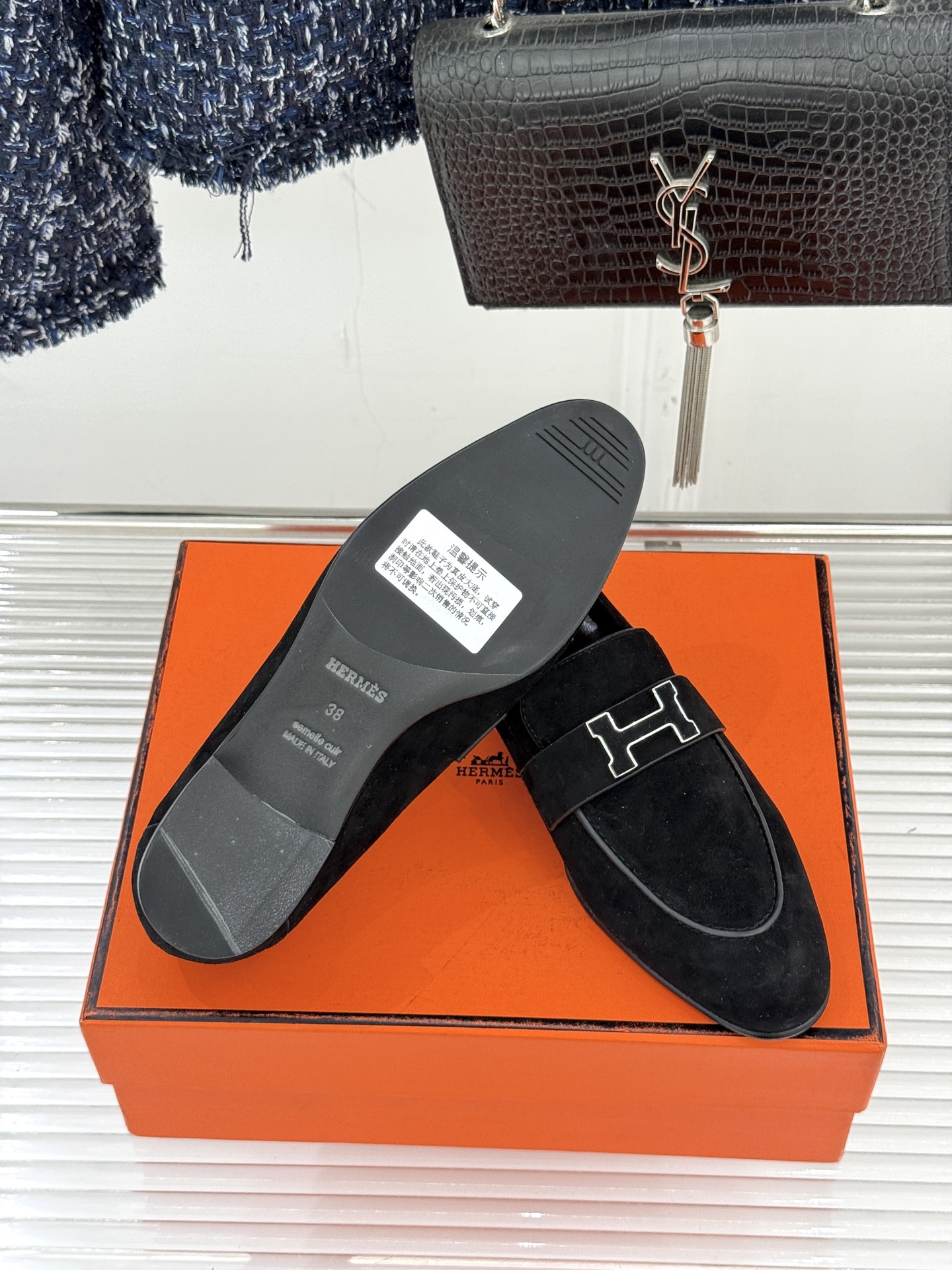 （配原版飞机盒）Hermès/爱马仕经典H扣乐福鞋 超级百搭款 鞋型很秀气 修脚型耐看又精致 气质女人的