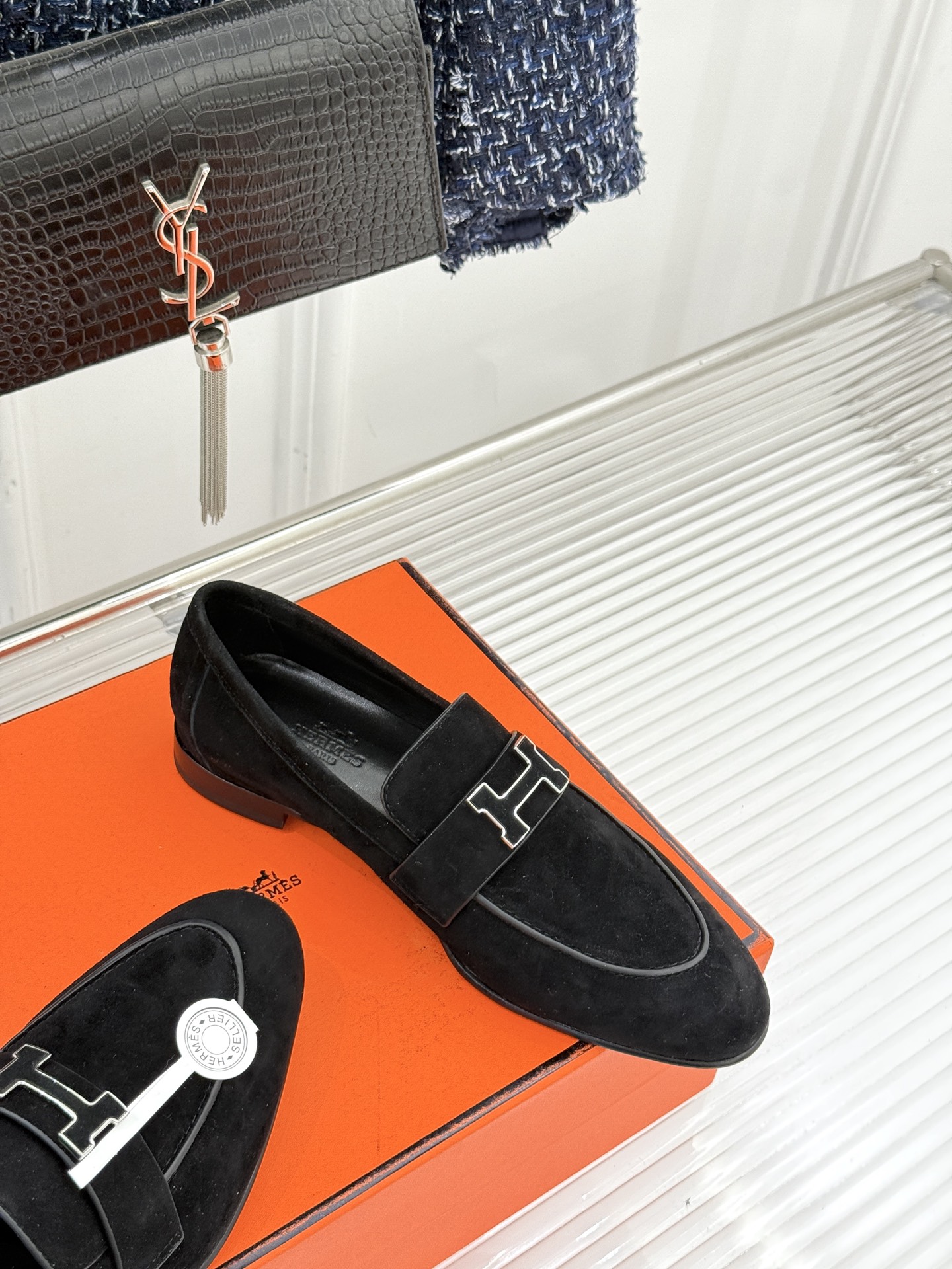 （配原版飞机盒）Hermès/爱马仕经典H扣乐福鞋 超级百搭款 鞋型很秀气 修脚型耐看又精致 气质女人的