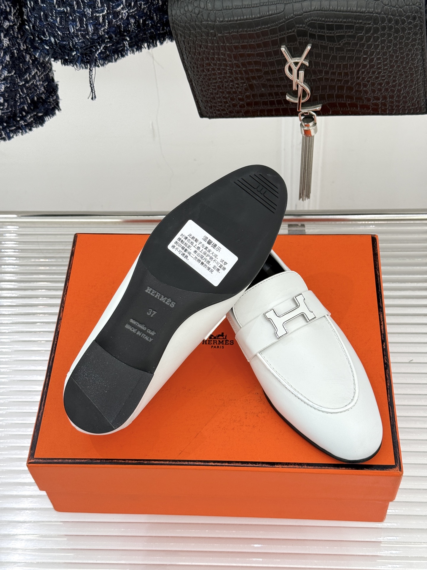 （配原版飞机盒）Hermès/爱马仕经典H扣乐福鞋 超级百搭款 鞋型很秀气 修脚型耐看又精致 气质女人的