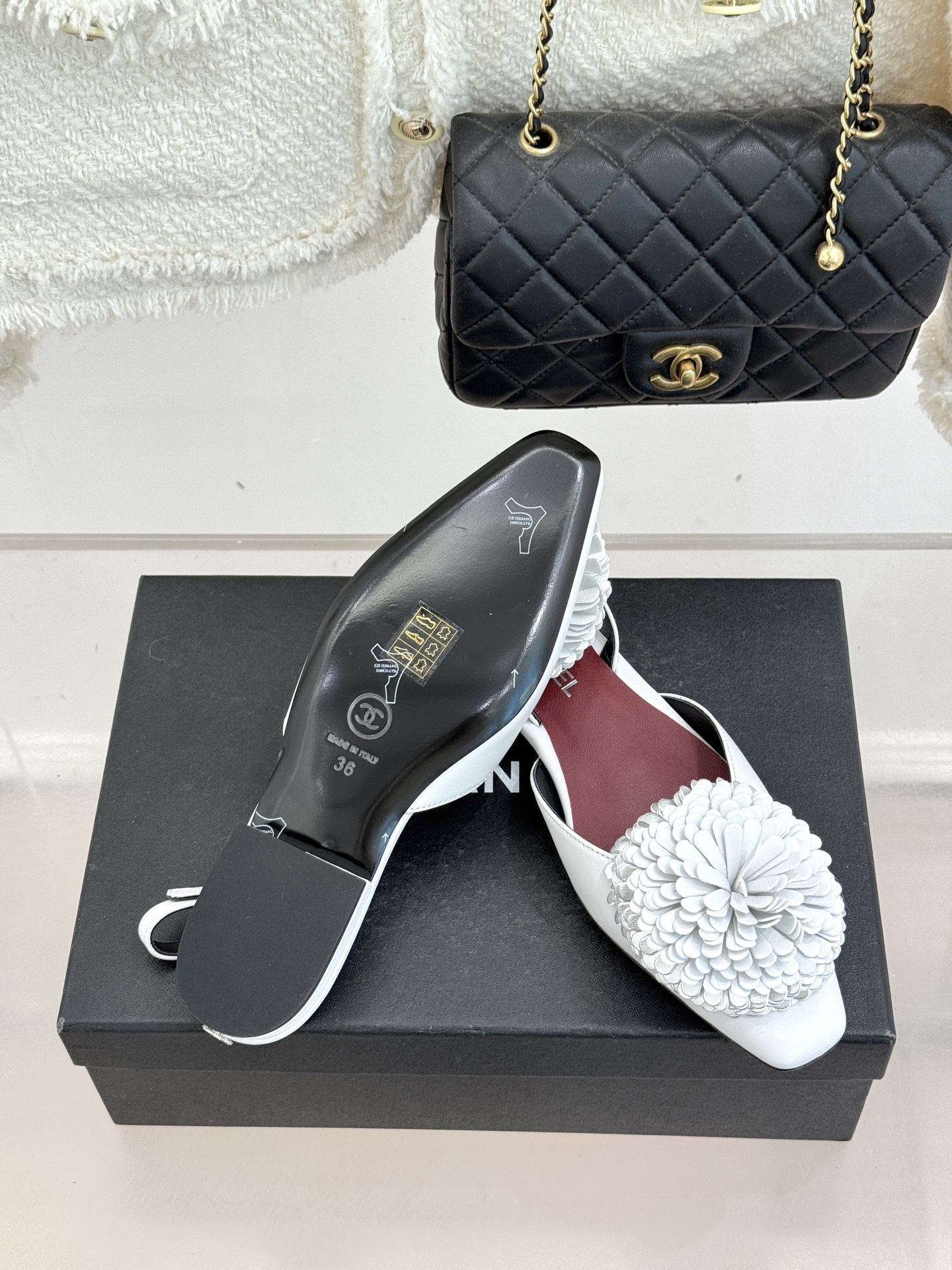 CHANE*｜小香26X圣诞限定系列金银双生花朵高跟鞋粗跟单鞋当圣诞的铃音撞碎冬日月光这个系列携金银双生