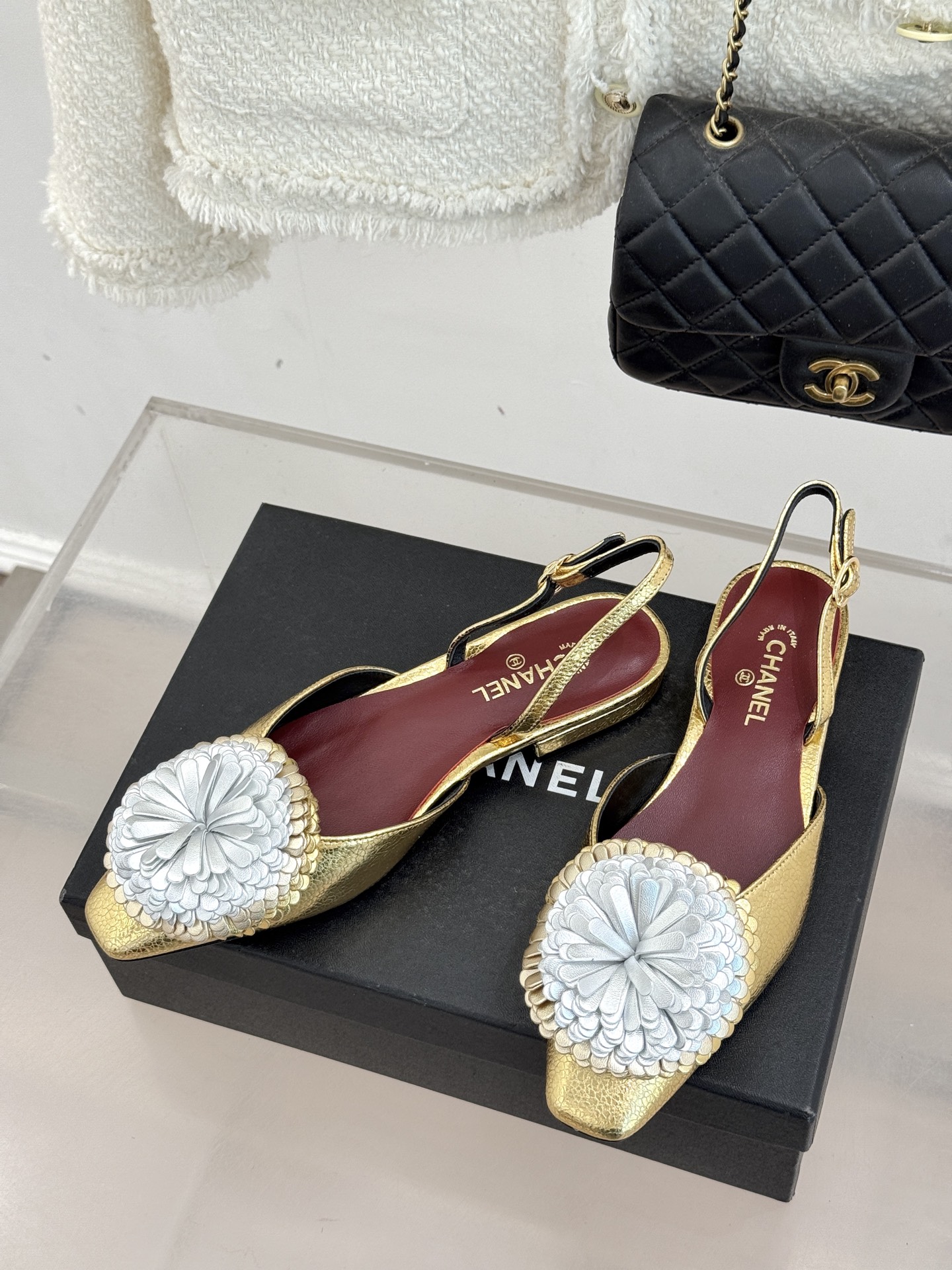 CHANE*｜小香26X圣诞限定系列金银双生花朵高跟鞋粗跟单鞋当圣诞的铃音撞碎冬日月光这个系列携金银双生