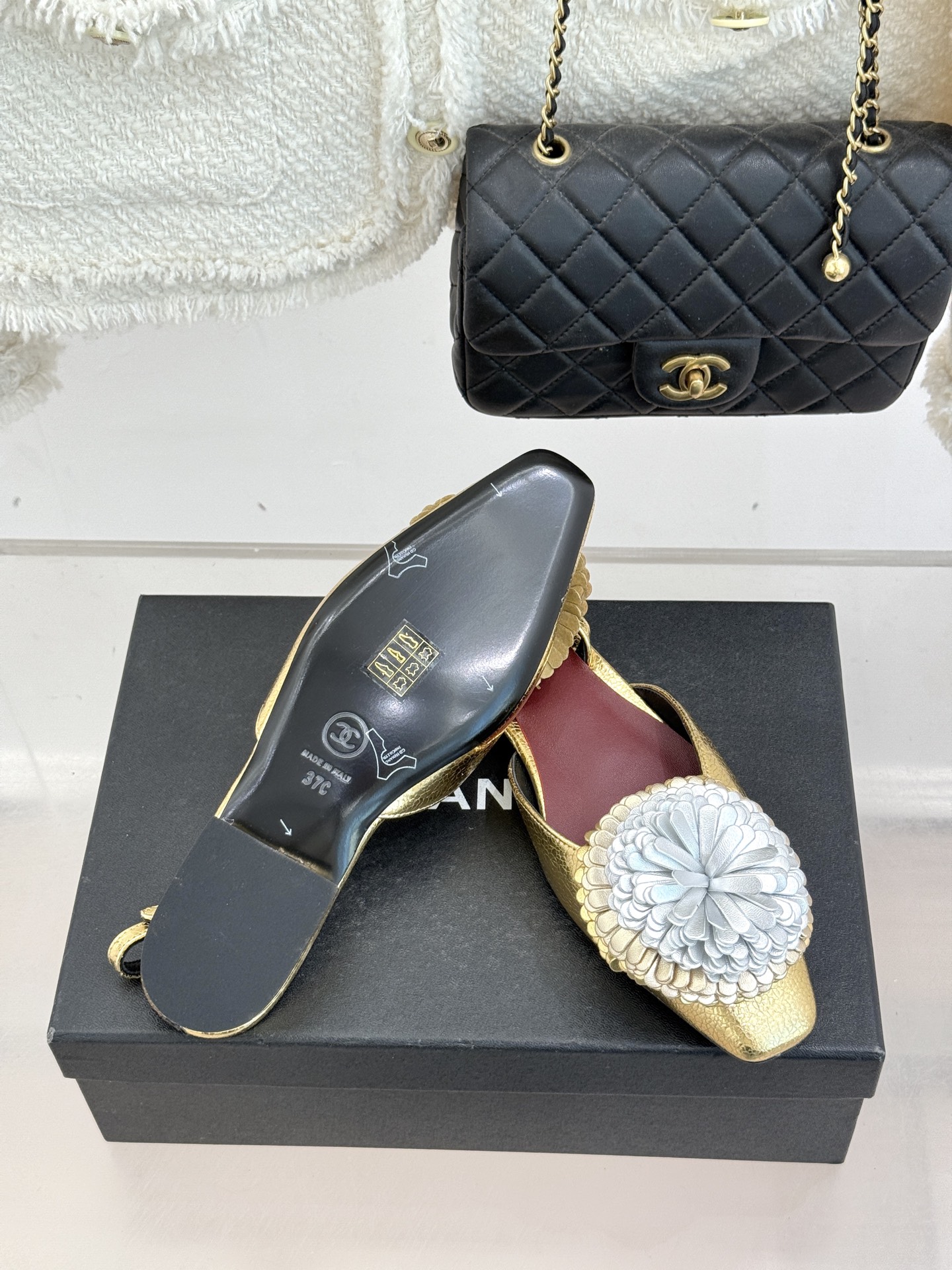 CHANE*｜小香26X圣诞限定系列金银双生花朵高跟鞋粗跟单鞋当圣诞的铃音撞碎冬日月光这个系列携金银双生