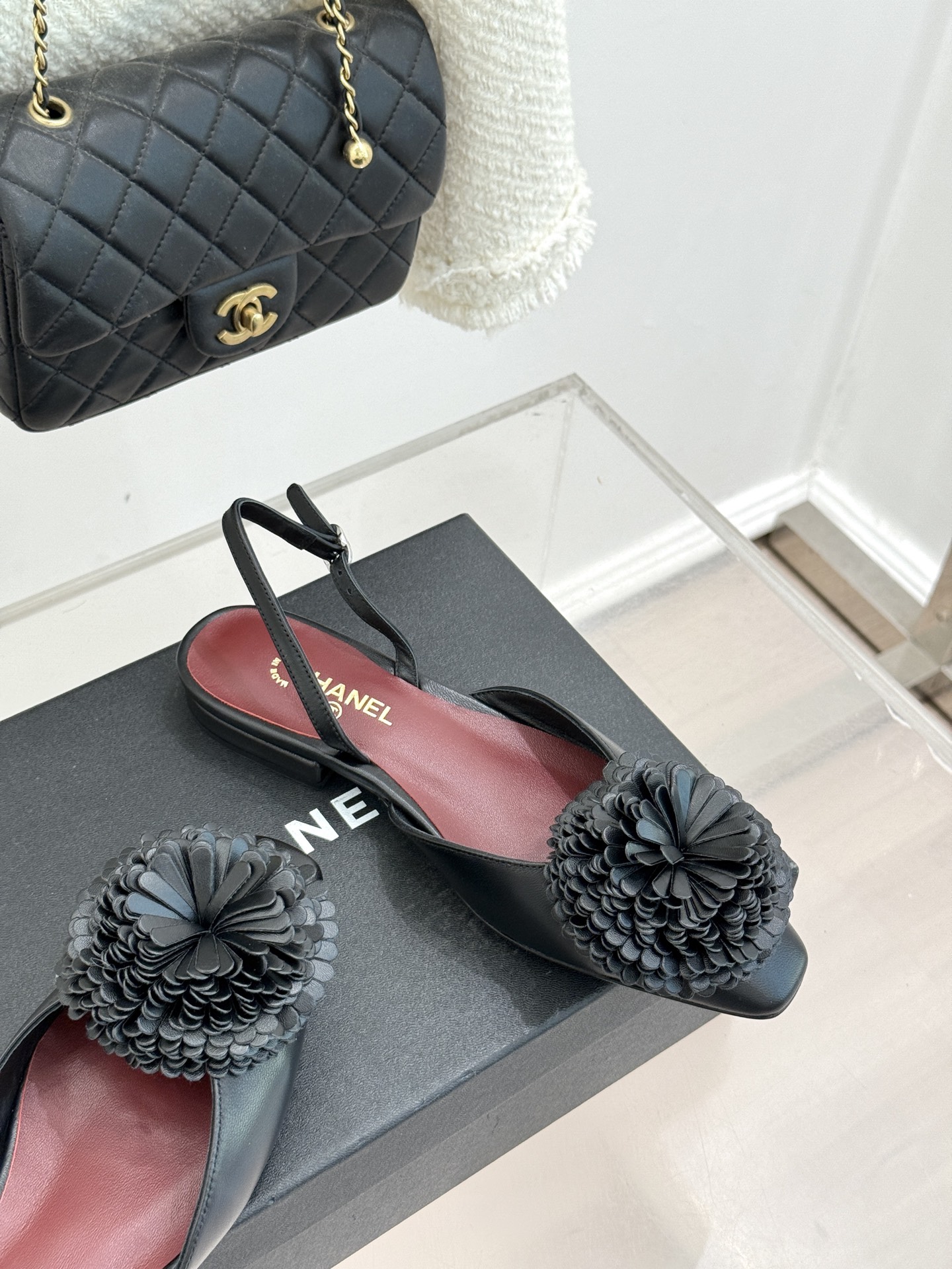 CHANE*｜小香26X圣诞限定系列金银双生花朵高跟鞋粗跟单鞋当圣诞的铃音撞碎冬日月光这个系列携金银双生