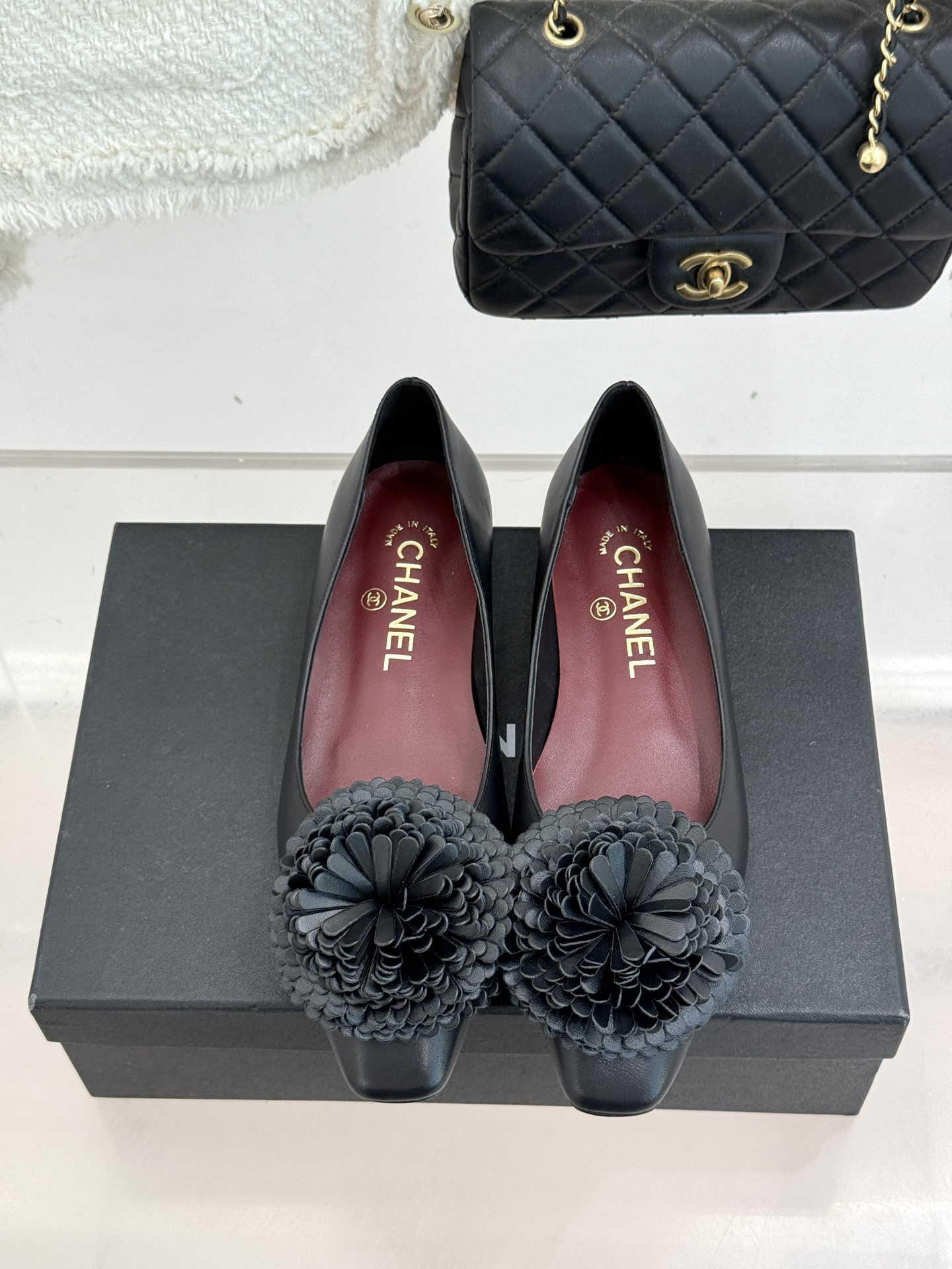 CHANE*｜小香26X圣诞限定系列金银双生花朵高跟鞋粗跟单鞋当圣诞的铃音撞碎冬日月光这个系列携金银双生