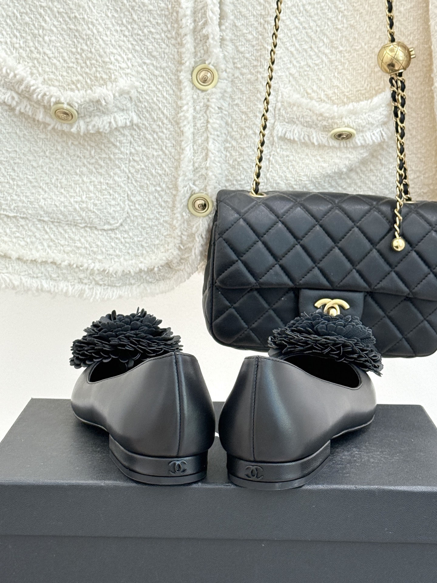 CHANE*｜小香26X圣诞限定系列金银双生花朵高跟鞋粗跟单鞋当圣诞的铃音撞碎冬日月光这个系列携金银双生