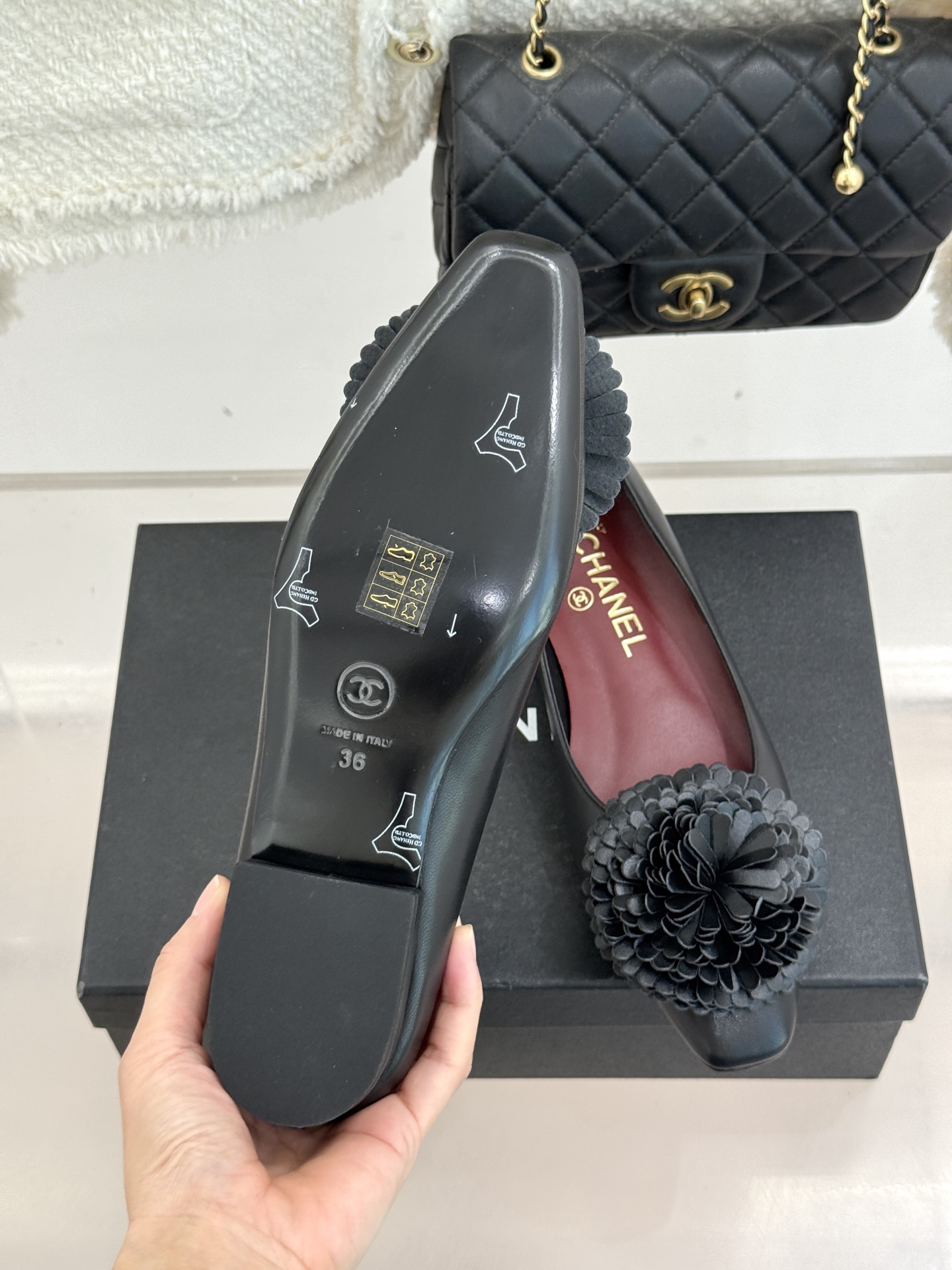 CHANE*｜小香26X圣诞限定系列金银双生花朵高跟鞋粗跟单鞋当圣诞的铃音撞碎冬日月光这个系列携金银双生