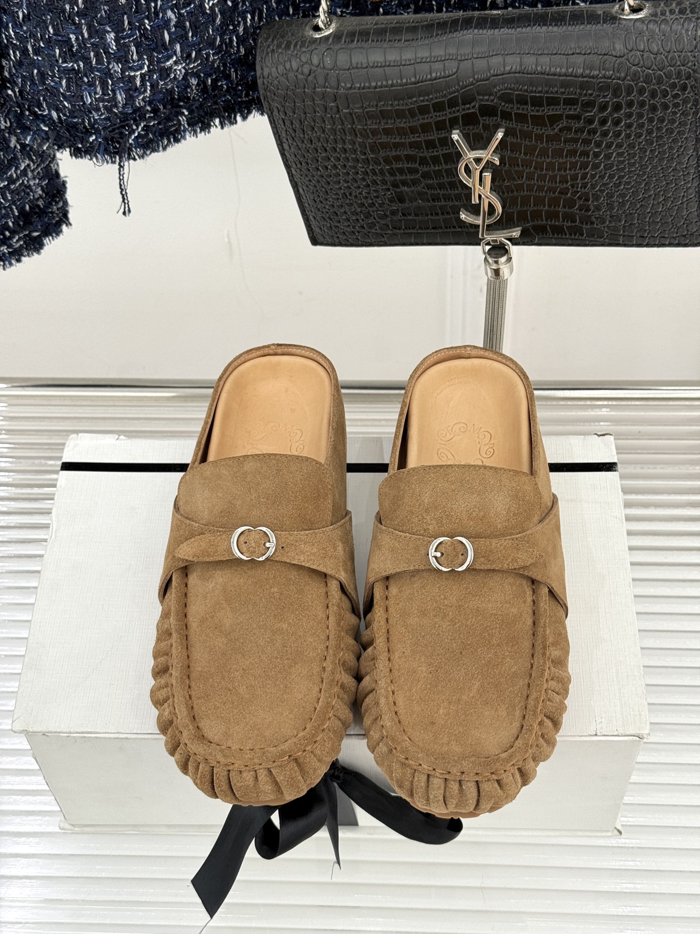 CotempWF新品极简复古包头半拖勃肯拖鞋当极简主义邂逅复古风骨不喧哗自有声 不张扬自高级。它是刻进时