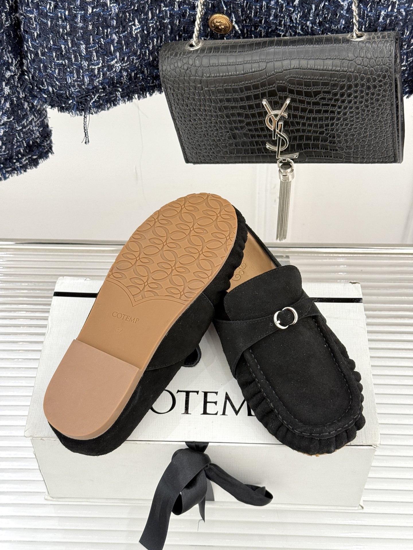 CotempWF新品极简复古包头半拖勃肯拖鞋当极简主义邂逅复古风骨不喧哗自有声 不张扬自高级。它是刻进时