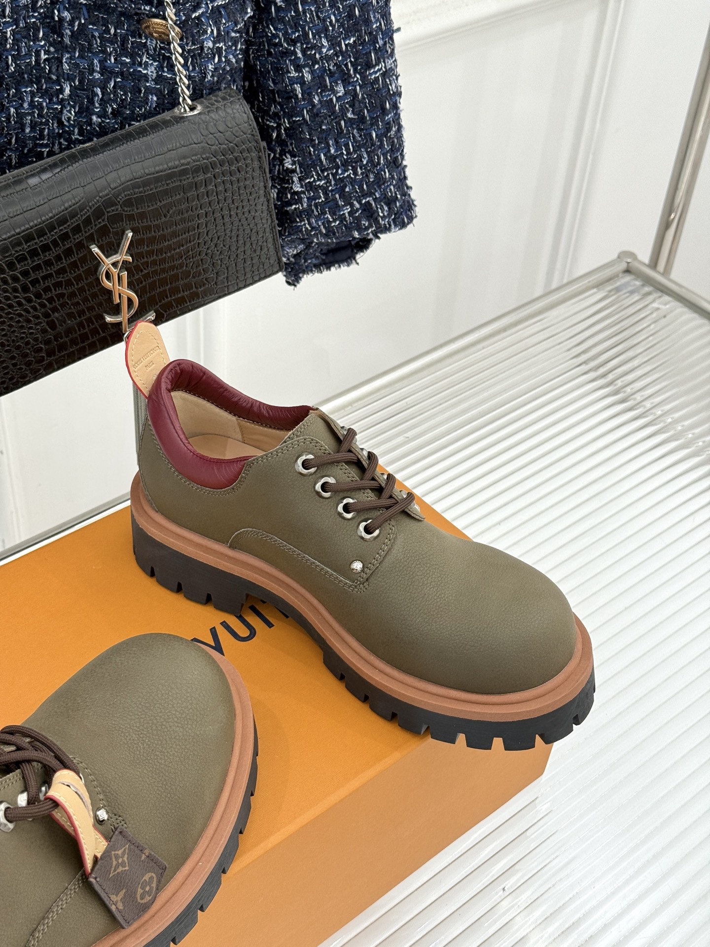 L*V驴家26WF新品情侣款德比鞋皮鞋一款足以颠覆你对传统皮鞋认知的匠心之作为追求卓越品味的开辟出一片全