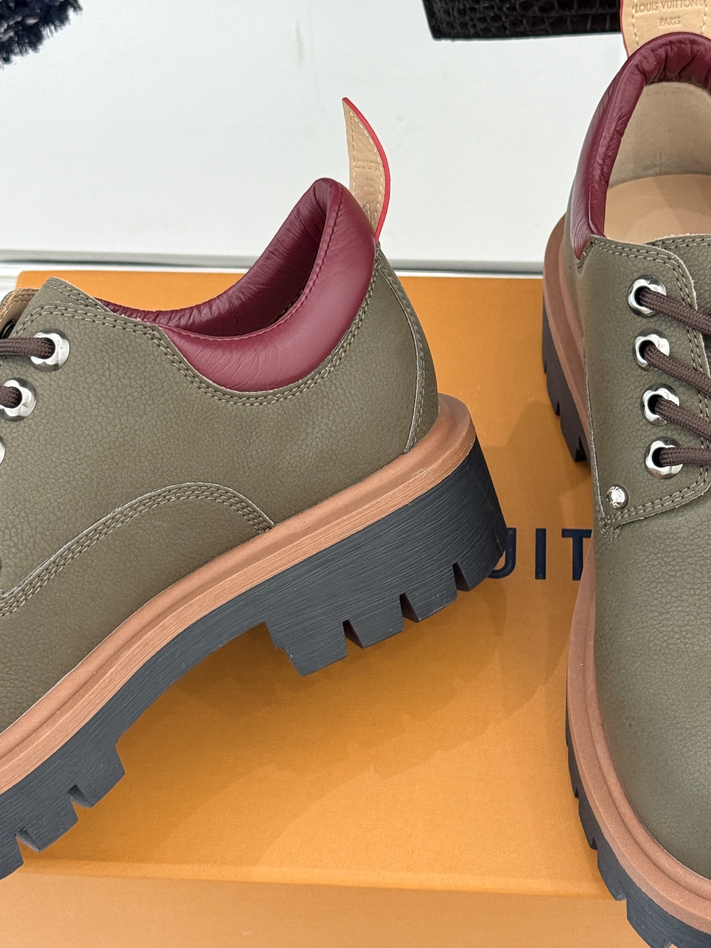 L*V驴家26WF新品情侣款德比鞋皮鞋一款足以颠覆你对传统皮鞋认知的匠心之作为追求卓越品味的开辟出一片全