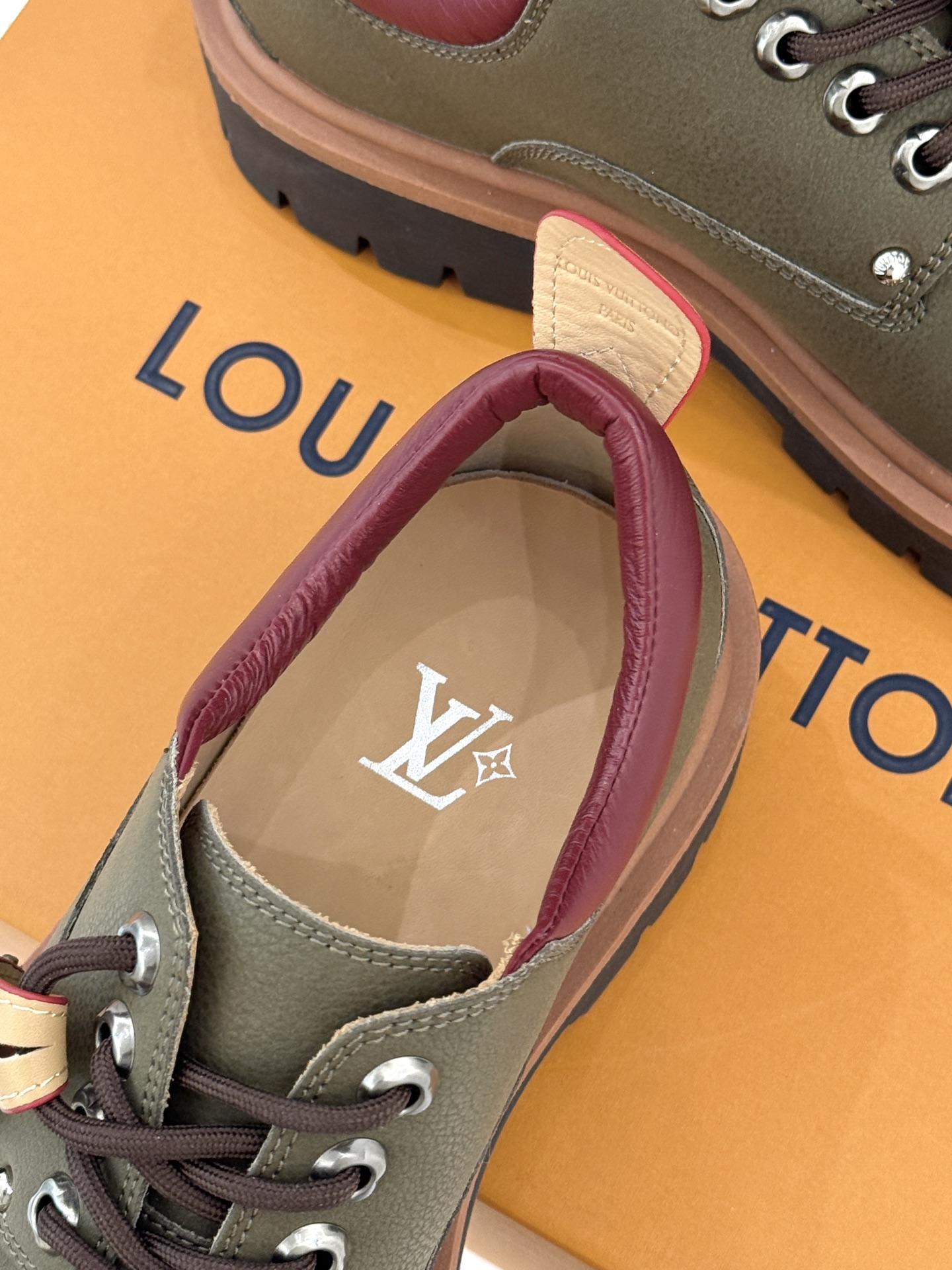 L*V驴家26WF新品情侣款德比鞋皮鞋一款足以颠覆你对传统皮鞋认知的匠心之作为追求卓越品味的开辟出一片全