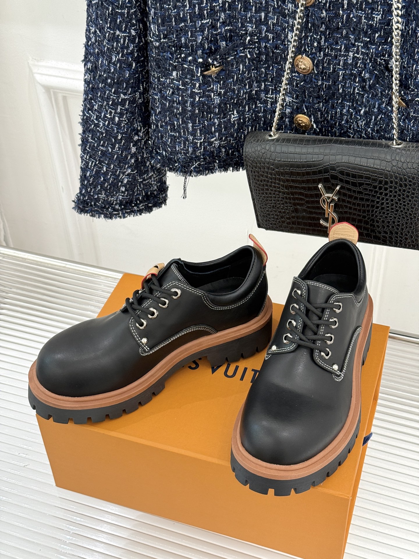 L*V驴家26WF新品情侣款德比鞋皮鞋一款足以颠覆你对传统皮鞋认知的匠心之作为追求卓越品味的开辟出一片全