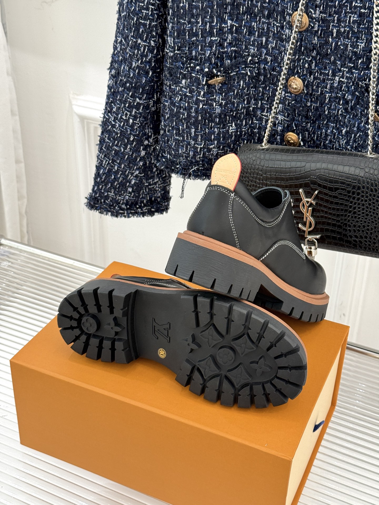 L*V驴家26WF新品情侣款德比鞋皮鞋一款足以颠覆你对传统皮鞋认知的匠心之作为追求卓越品味的开辟出一片全