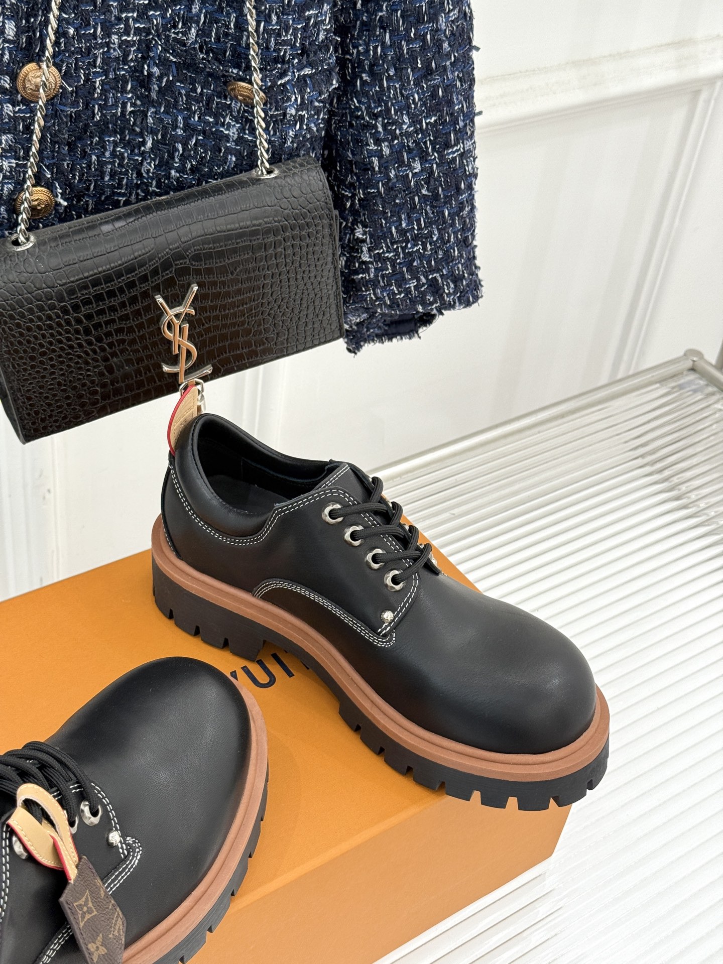 L*V驴家26WF新品情侣款德比鞋皮鞋一款足以颠覆你对传统皮鞋认知的匠心之作为追求卓越品味的开辟出一片全