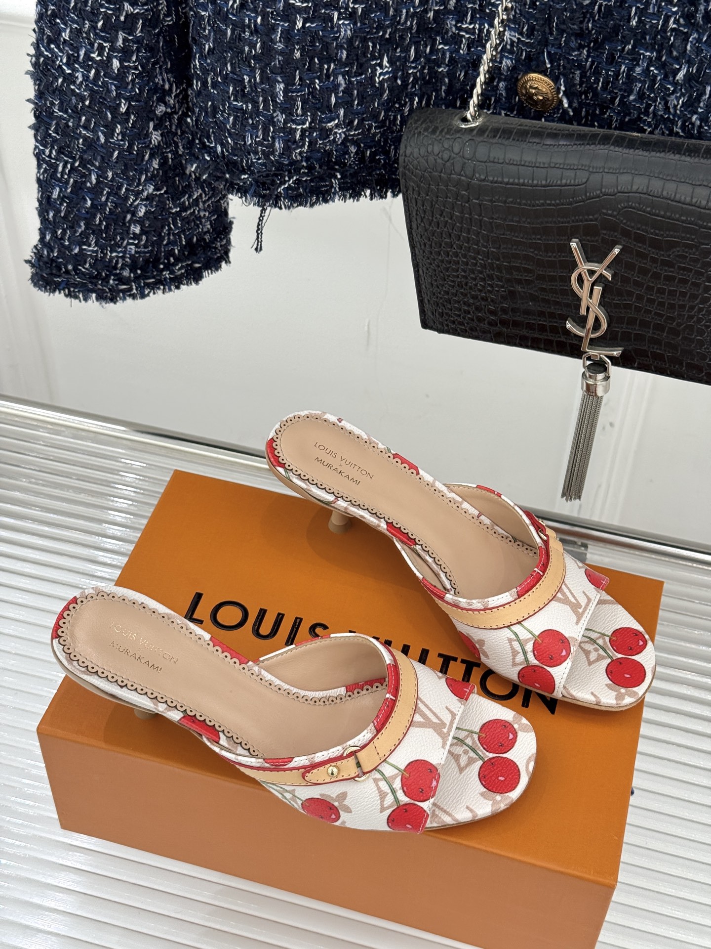 L*V驴家经典老花猫跟拖鞋🆕小红书超级爆款经典经典老花设计 清新俏皮 穿搭率极高 百搭又吸睛大方又百搭 