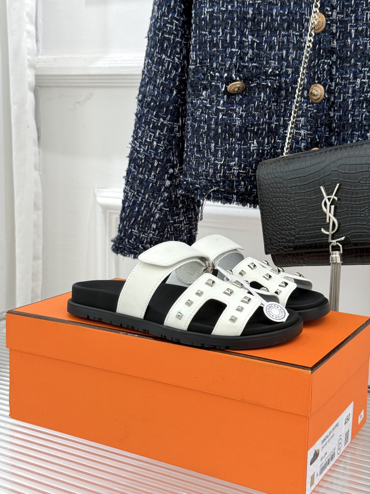 男码➕10Herme*经典 二舅魔术贴H拖鞋二舅鞋夏天的最爱😍仿佛是有一种魔力 越看越好看 刚出的时候不