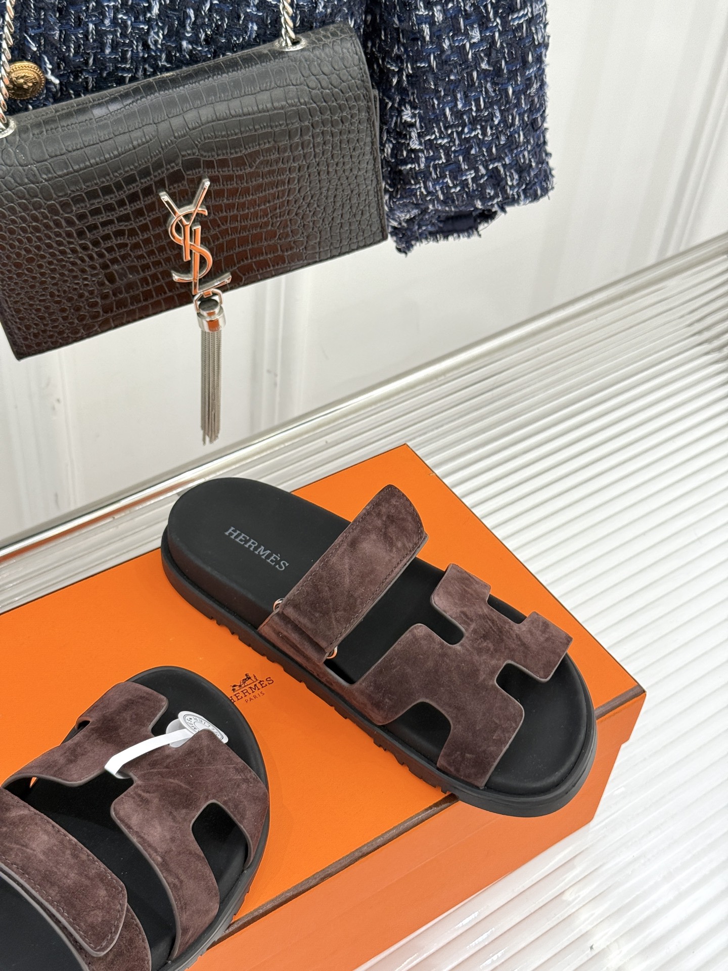 男码➕10Herme*经典 二舅魔术贴H拖鞋二舅鞋夏天的最爱😍仿佛是有一种魔力 越看越好看 刚出的时候不