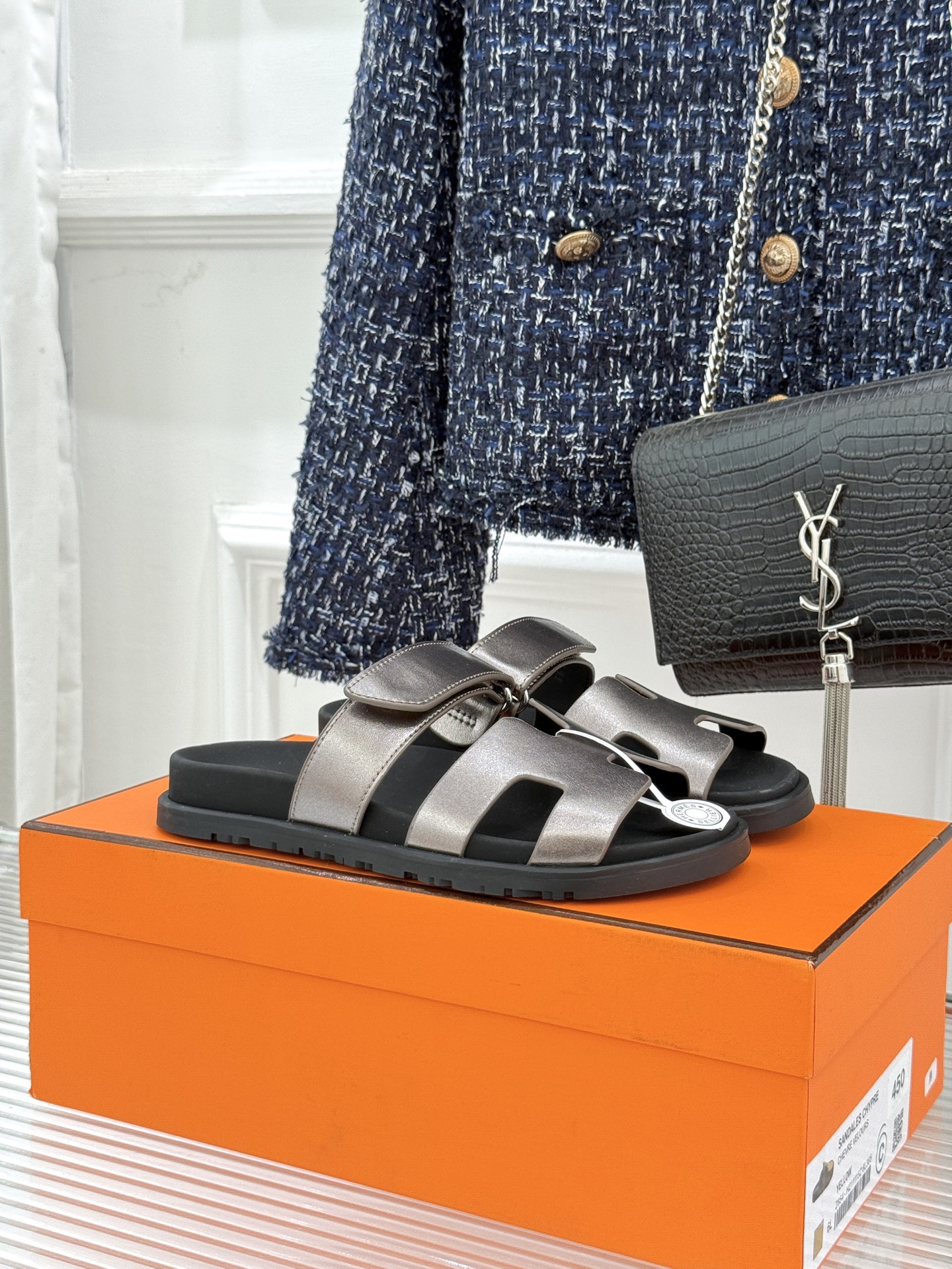 男码➕10Herme*经典 二舅魔术贴H拖鞋二舅鞋夏天的最爱😍仿佛是有一种魔力 越看越好看 刚出的时候不