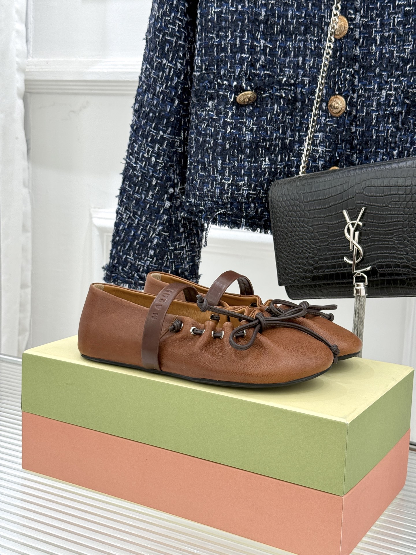 Marni 26WF新品蝴蝶结平底芭蕾舞玛丽珍鞋当Marni的高定基因邂逅玛丽珍经典鞋型平底姿态藏着不费
