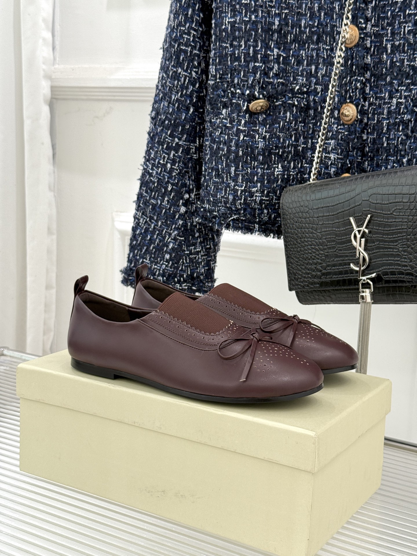 Unfolio 26WF新品复古雕花蝴蝶结单鞋Unfolio新款复古单鞋以时光为灵感演绎法式优雅与英伦浪