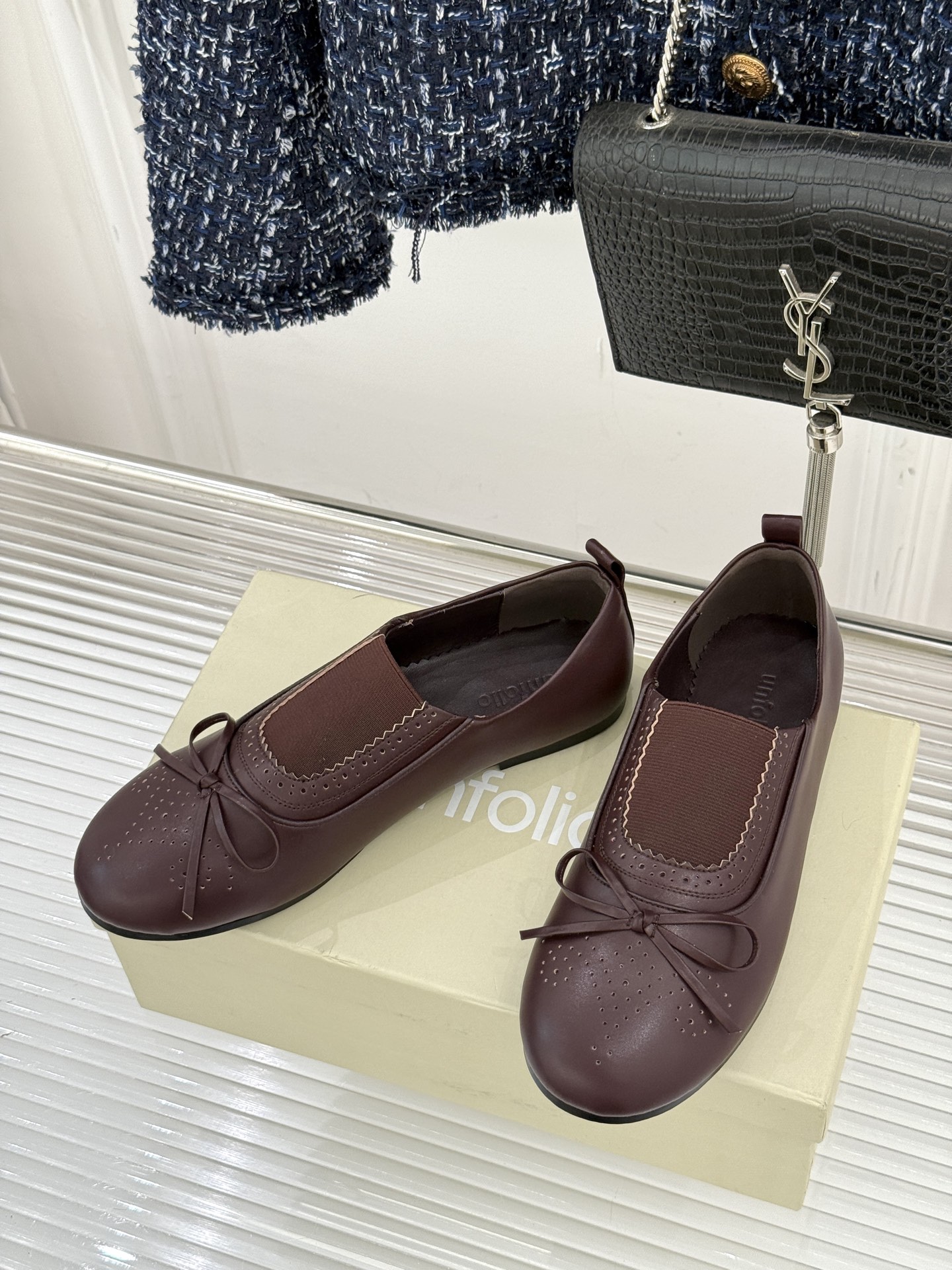 Unfolio 26WF新品复古雕花蝴蝶结单鞋Unfolio新款复古单鞋以时光为灵感演绎法式优雅与英伦浪