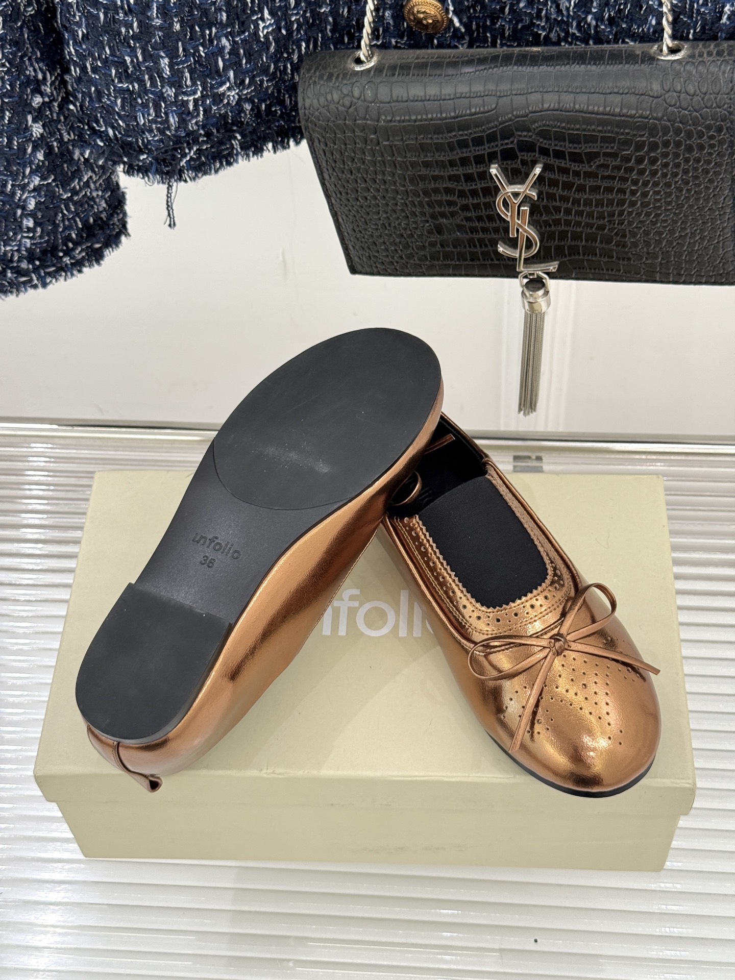 Unfolio 26WF新品复古雕花蝴蝶结单鞋Unfolio新款复古单鞋以时光为灵感演绎法式优雅与英伦浪