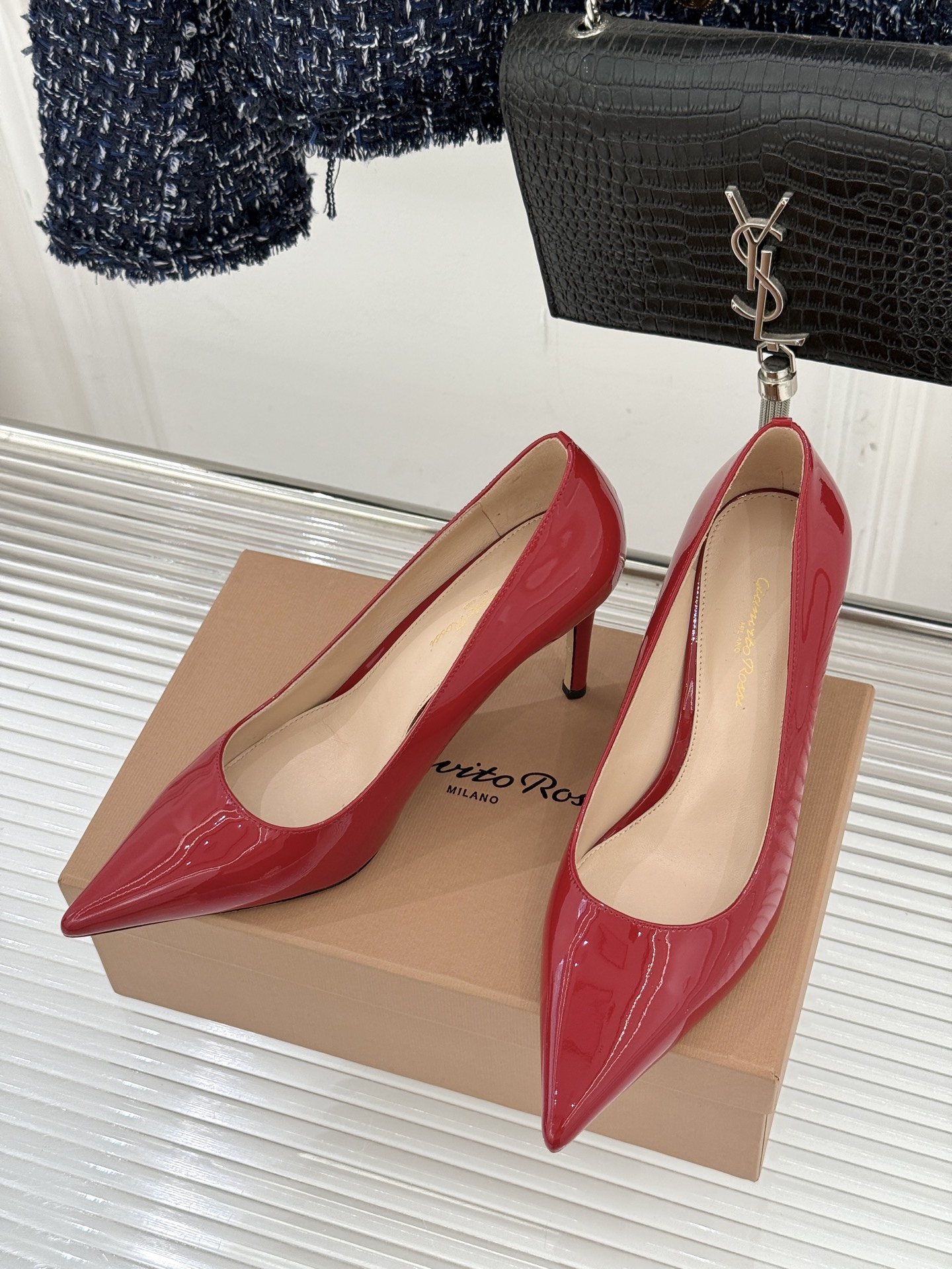 Gianvito Rossi经典极简尖头高跟鞋单鞋以「删繁就简」的意式匠心将高奢质感藏于利落线条让每一步