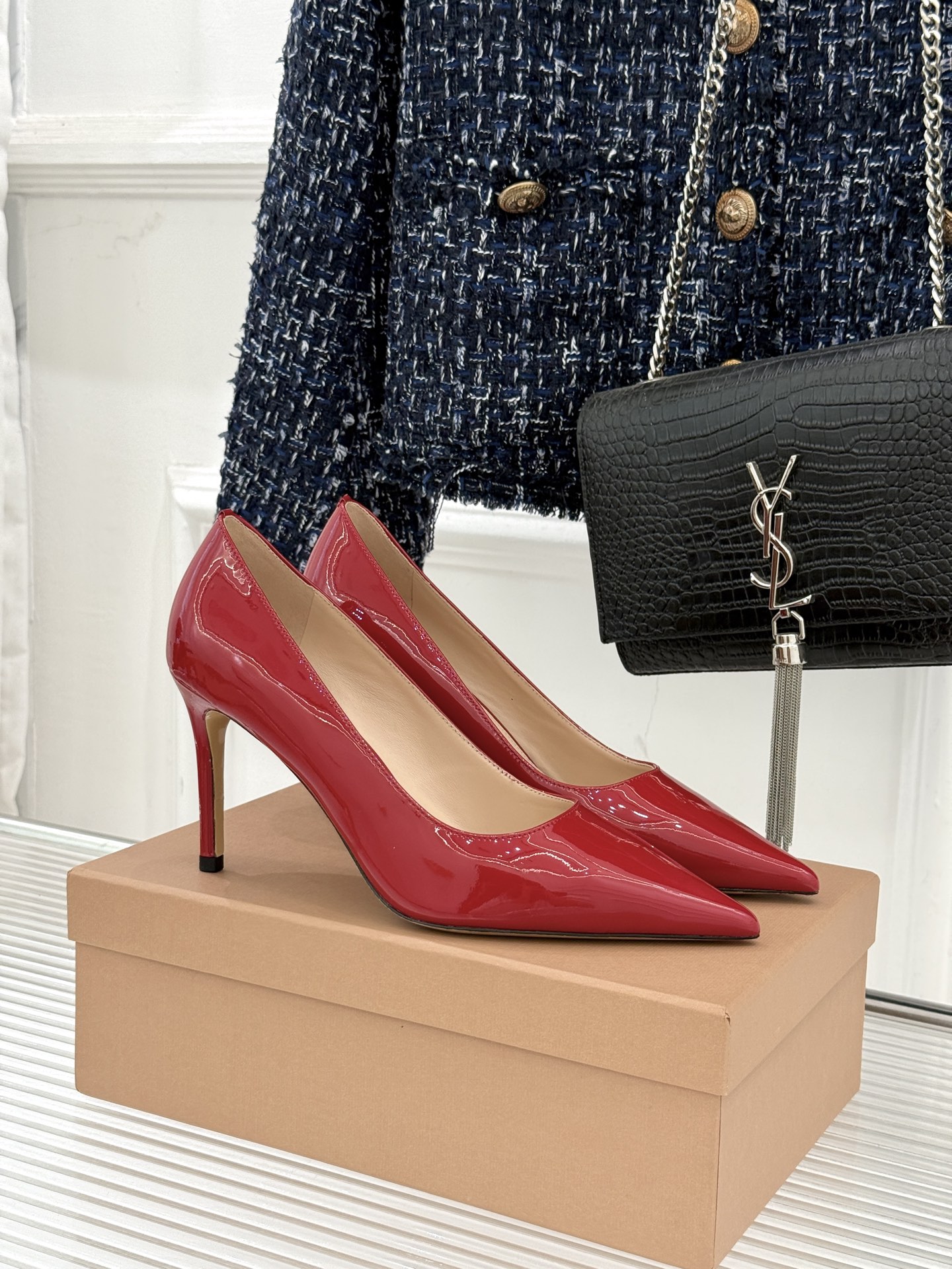 Gianvito Rossi经典极简尖头高跟鞋单鞋以「删繁就简」的意式匠心将高奢质感藏于利落线条让每一步