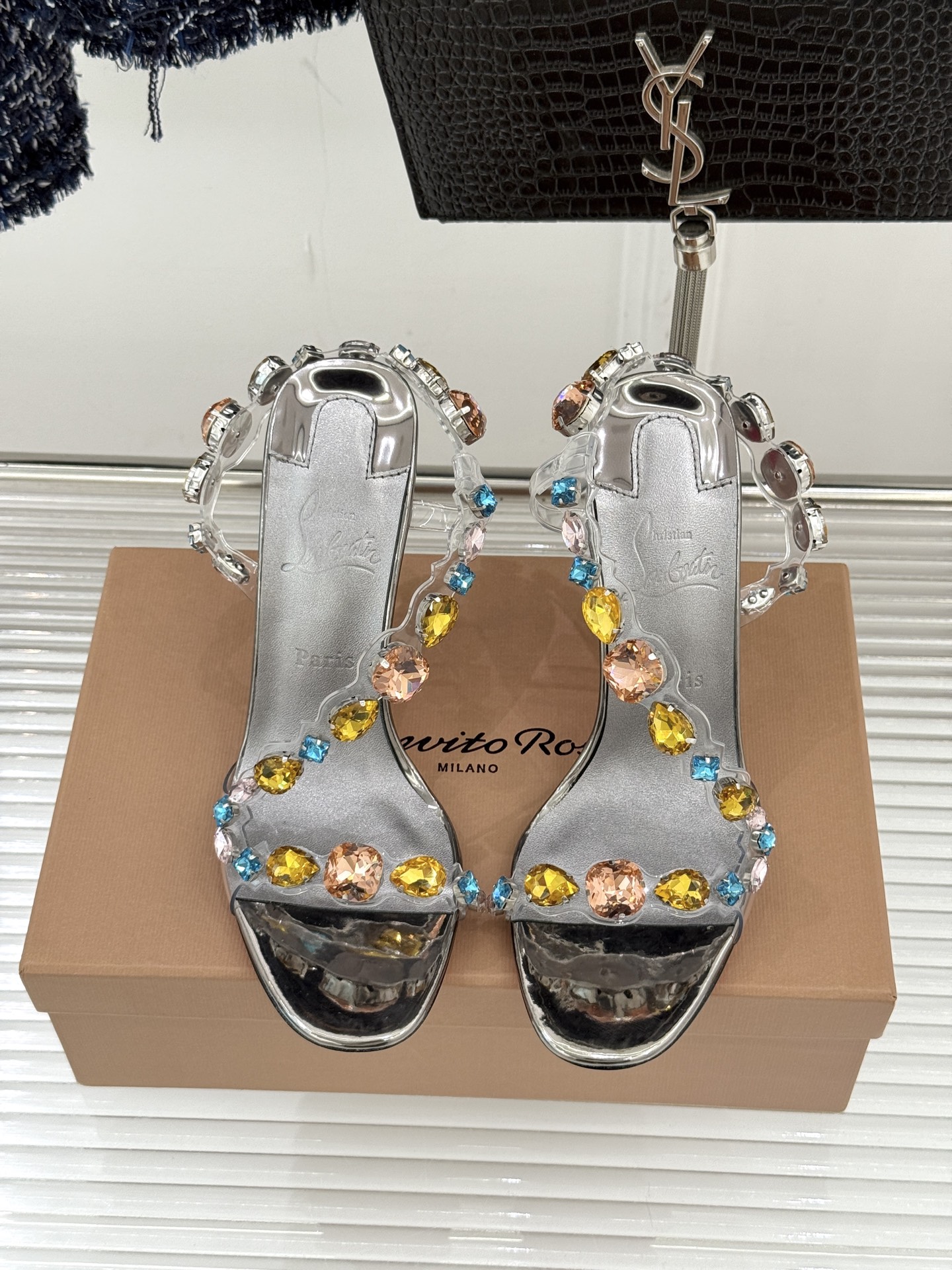 ChristinLouboutin/CL26WF早春新品彩色水钻宝石胶片红底鞋高跟凉鞋CL标志性红底鞋再