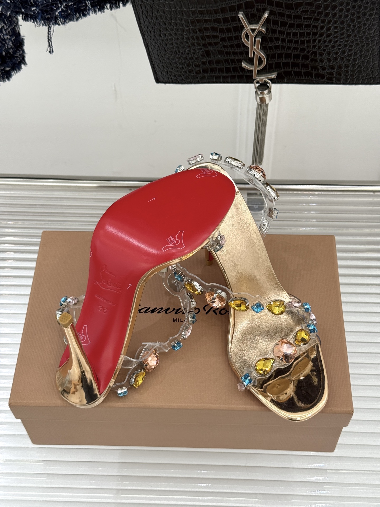 ChristinLouboutin/CL26WF早春新品彩色水钻宝石胶片红底鞋高跟凉鞋CL标志性红底鞋再