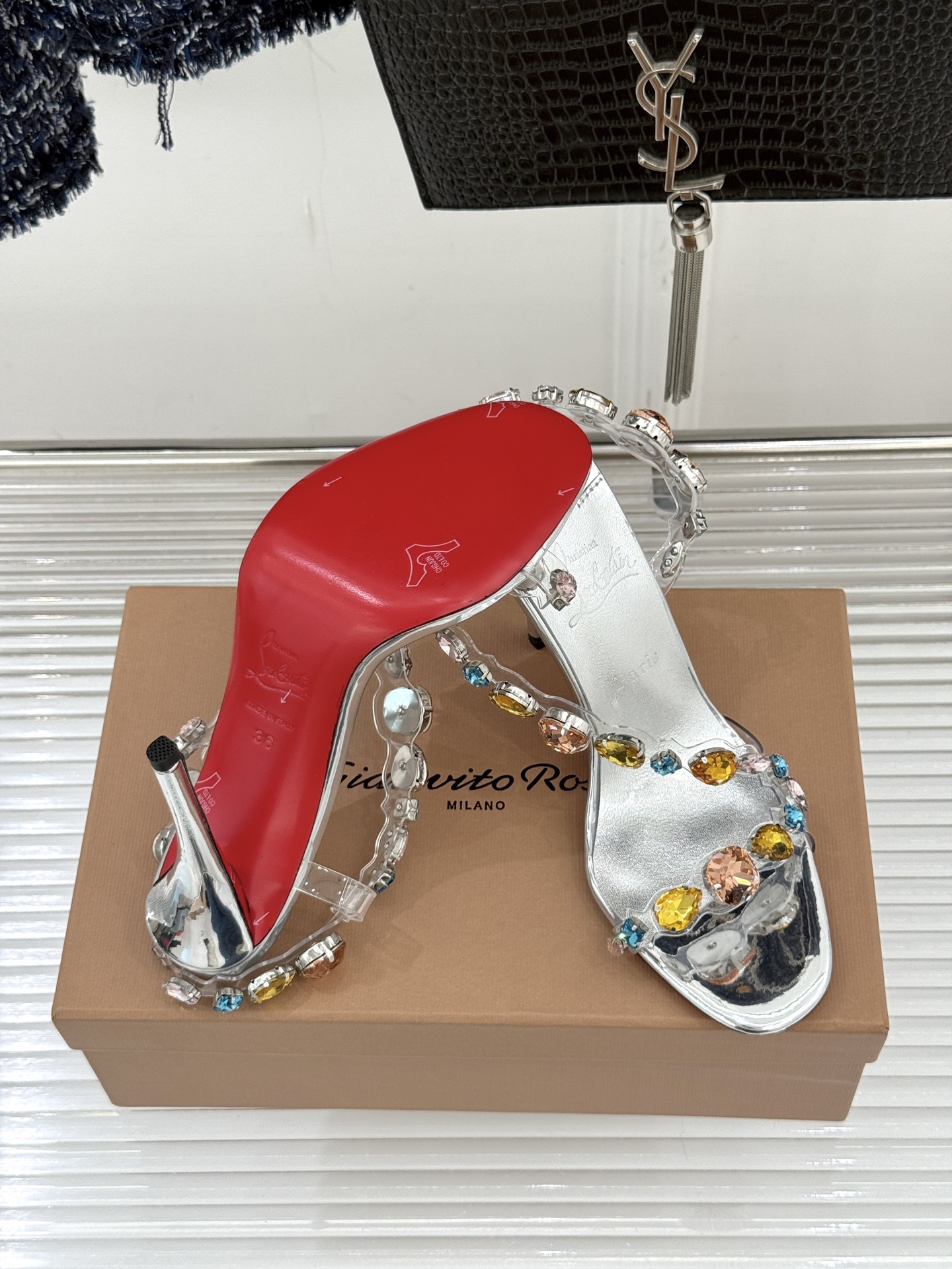 ChristinLouboutin/CL26WF早春新品彩色水钻宝石胶片红底鞋高跟凉鞋CL标志性红底鞋再