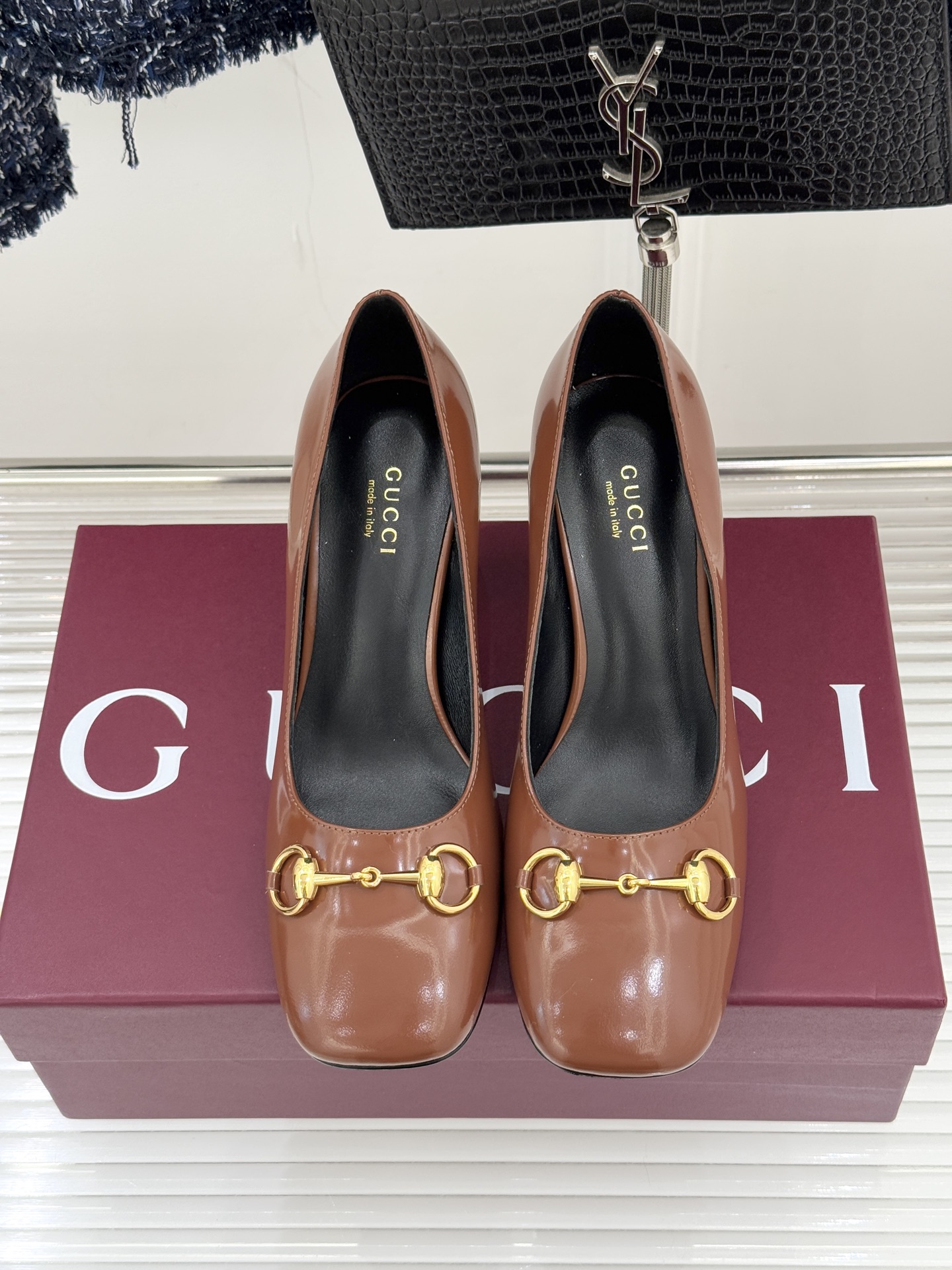 Gucci/古驰经典马衔扣粗跟高跟鞋单鞋溯源品牌百年马术本源以标志性马衔扣焕新诠释经典金属饰件凝萃低调奢