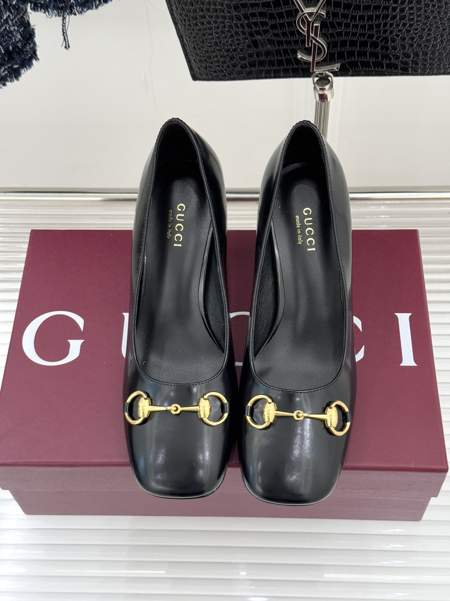 Gucci/古驰经典马衔扣粗跟高跟鞋单鞋溯源品牌百年马术本源以标志性马衔扣焕新诠释经典金属饰件凝萃低调奢