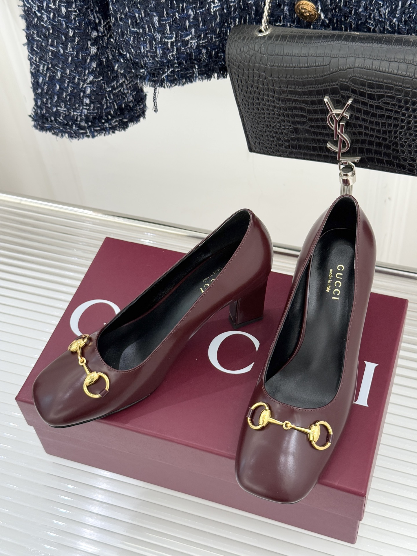 Gucci/古驰经典马衔扣粗跟高跟鞋单鞋溯源品牌百年马术本源以标志性马衔扣焕新诠释经典金属饰件凝萃低调奢