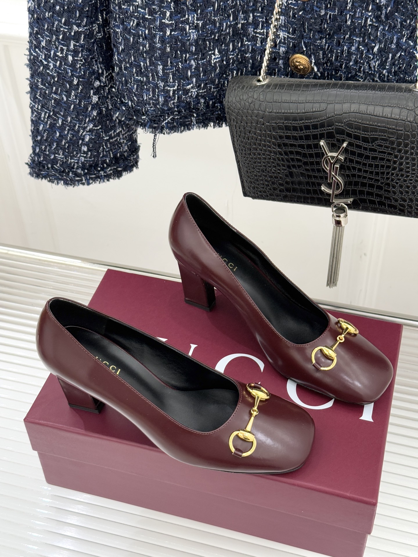 Gucci/古驰经典马衔扣粗跟高跟鞋单鞋溯源品牌百年马术本源以标志性马衔扣焕新诠释经典金属饰件凝萃低调奢