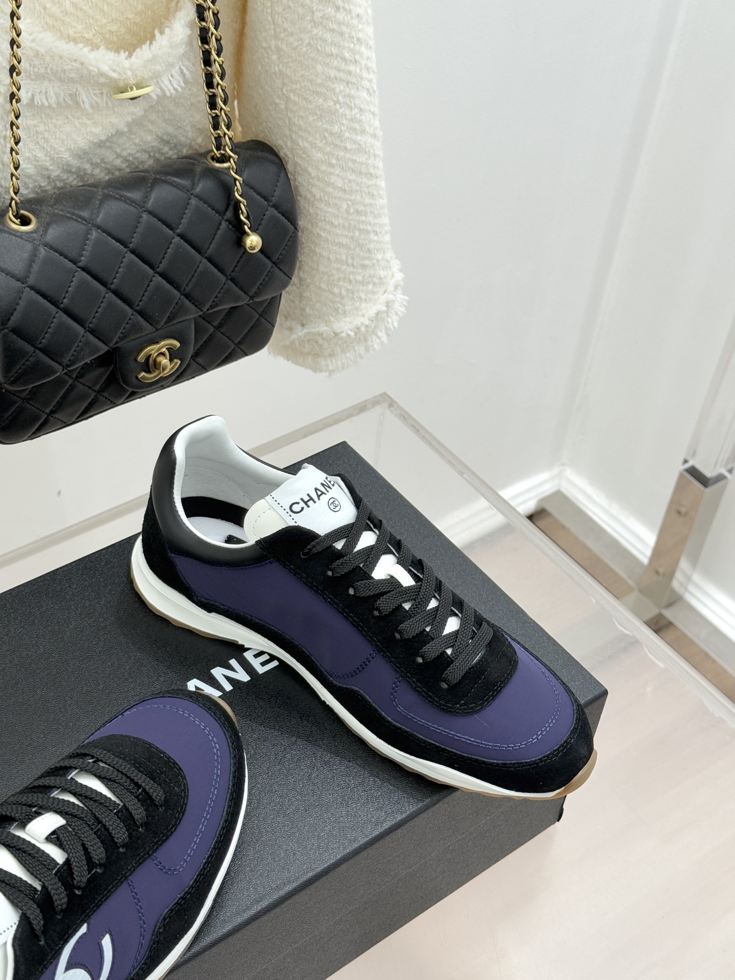 CHANE* ｜小香26P双C休闲运动鞋凝萃香奈儿早春设计巧思以磨砂牛皮与丝绸牛皮拼接鞋面糅合细腻质感与