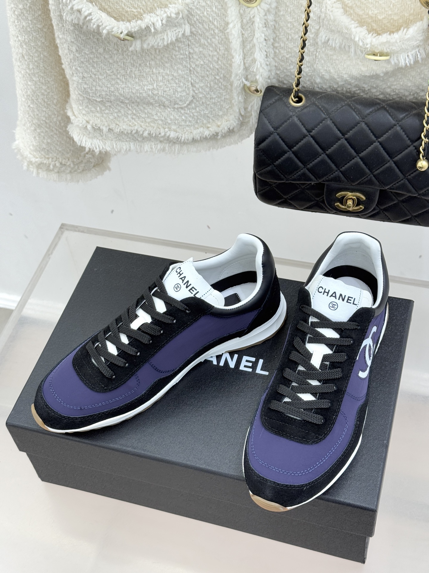 CHANE* ｜小香26P双C休闲运动鞋凝萃香奈儿早春设计巧思以磨砂牛皮与丝绸牛皮拼接鞋面糅合细腻质感与